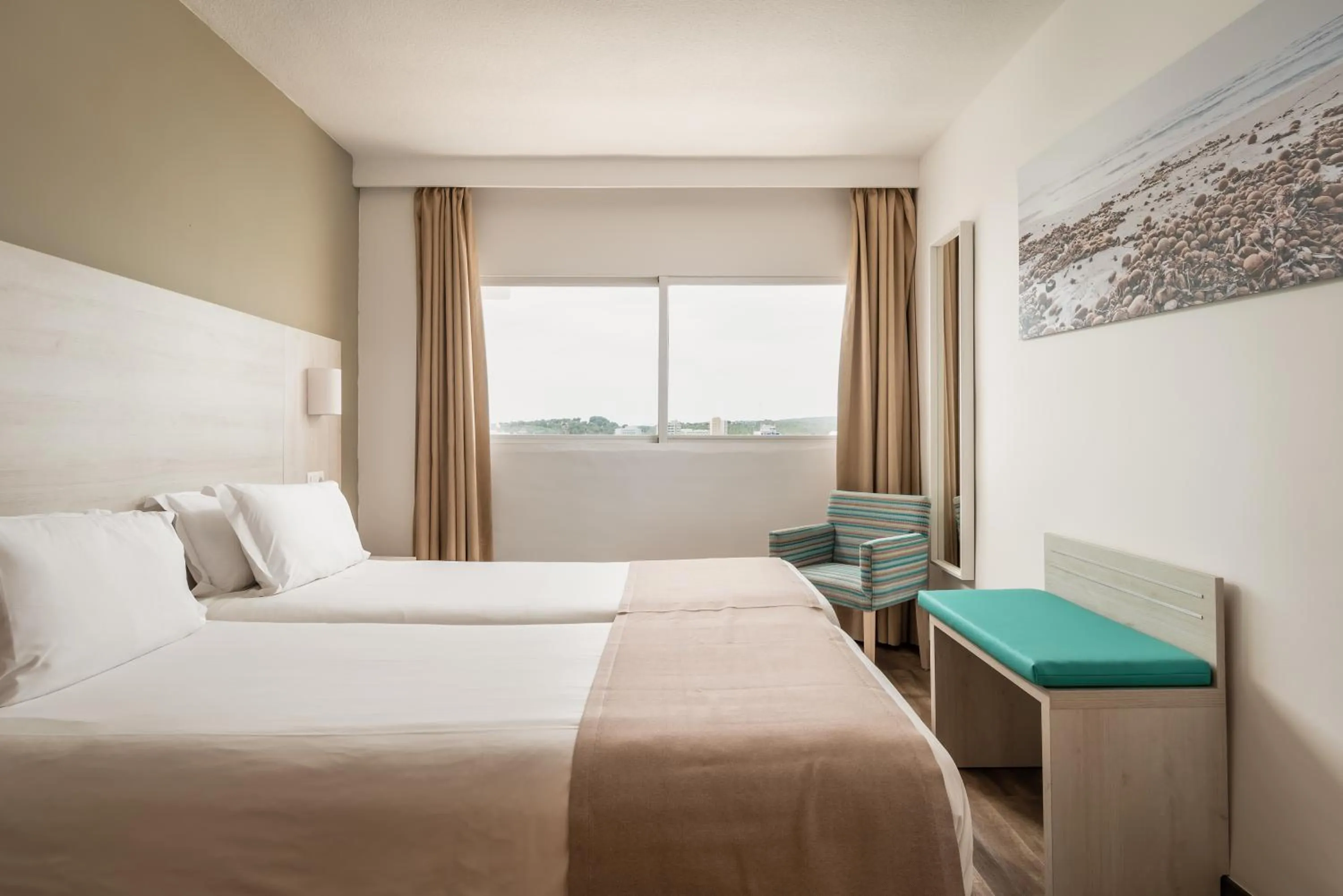 Bedroom, Bed in Apartamentos Vistasol