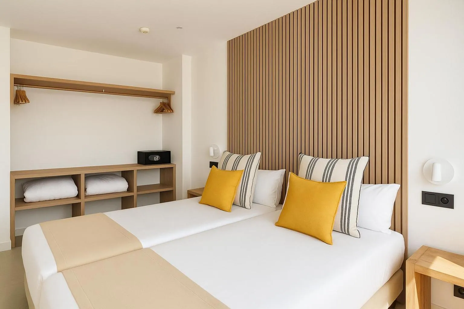 Bedroom, Bed in Apartamentos Vistasol