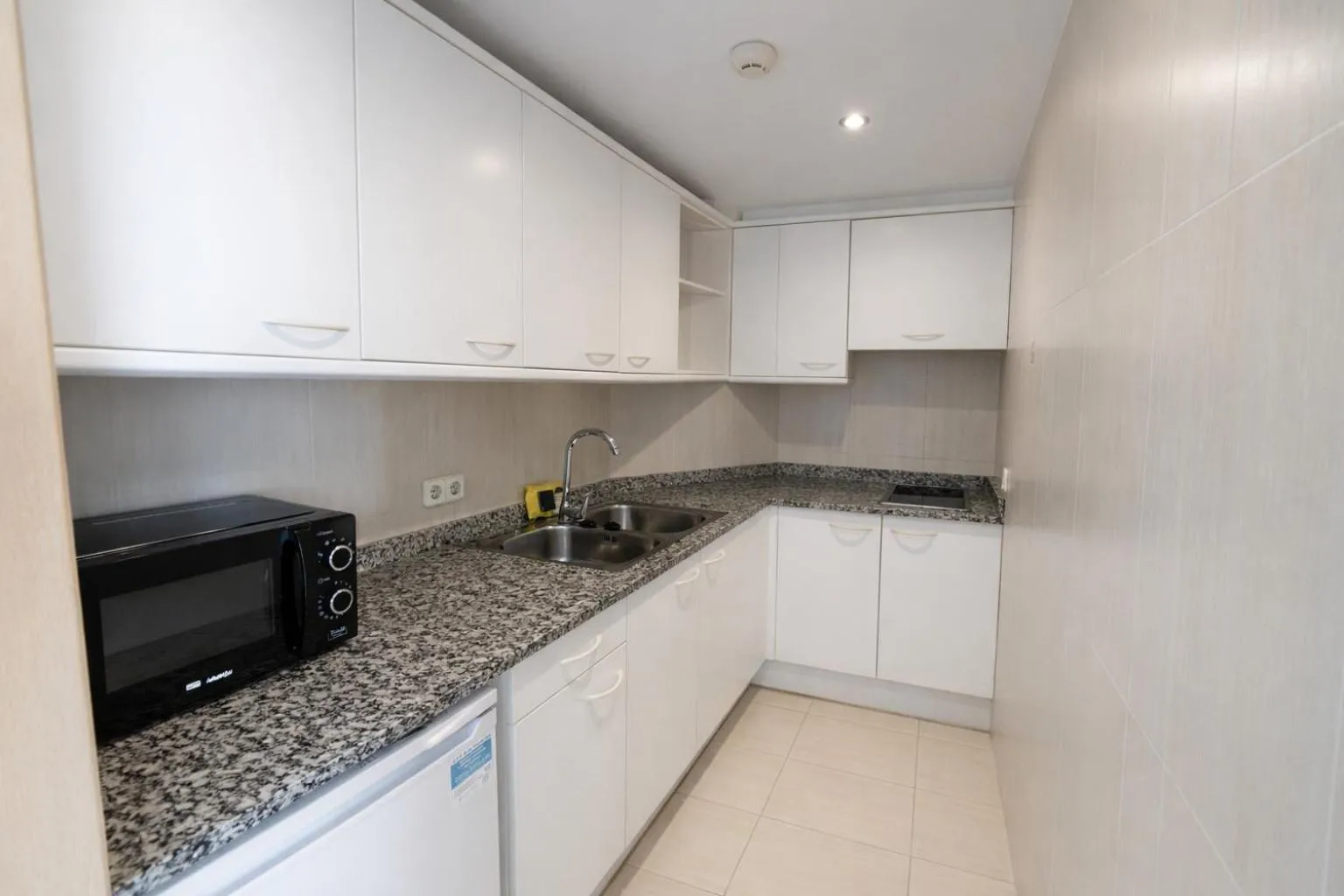 kitchen in Apartamentos Vistasol