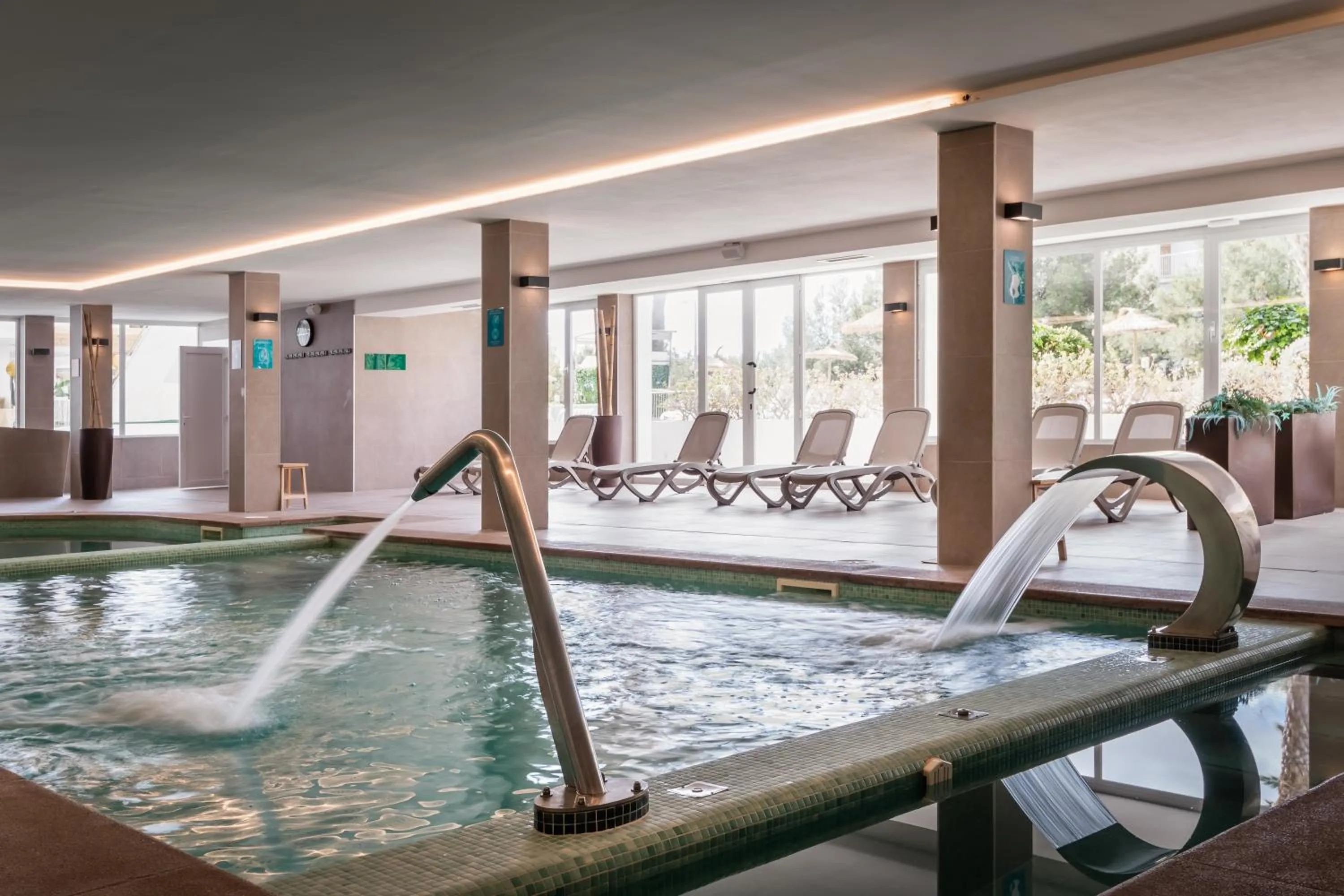 Hot Tub in Apartamentos Vistasol