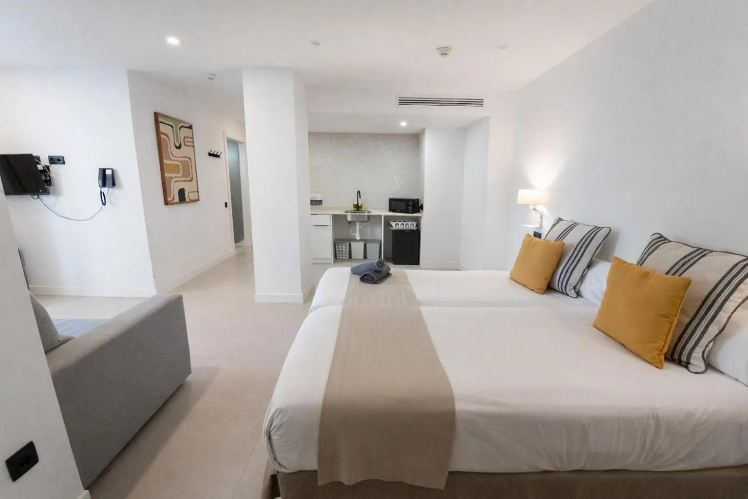 Decorative detail, Bed in Apartamentos Vistasol