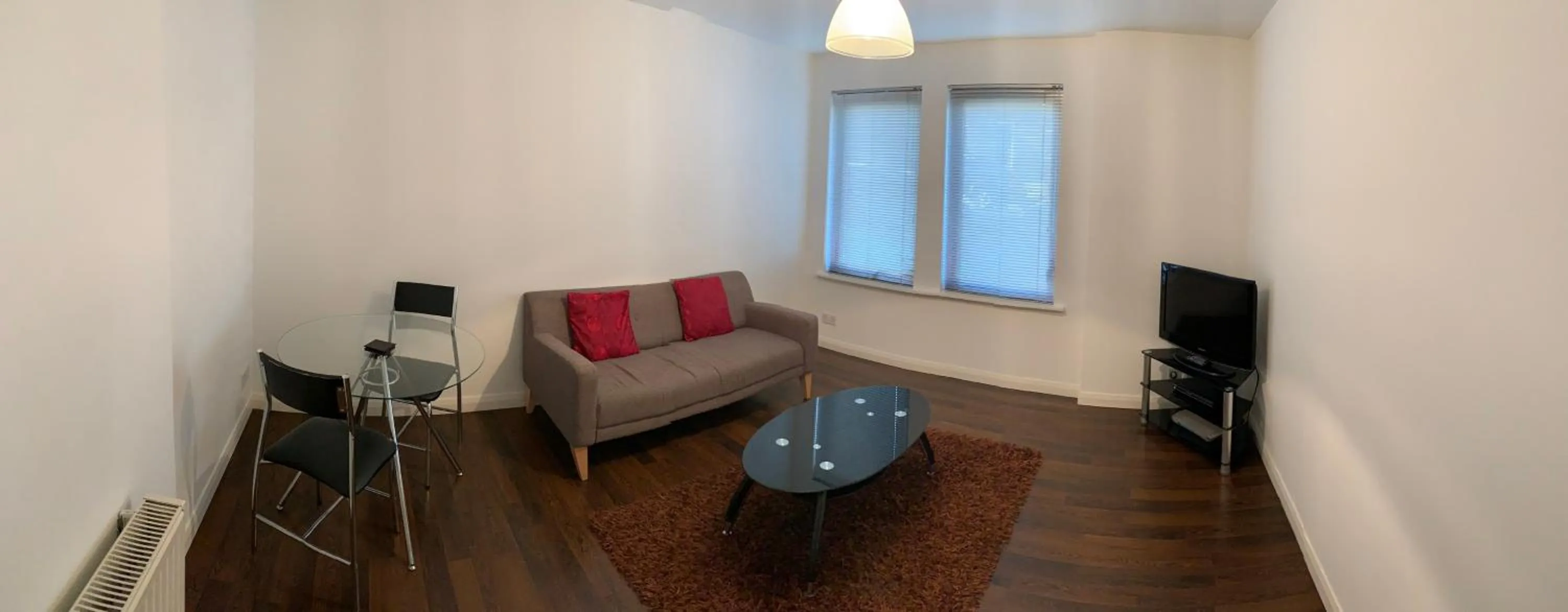 Living room in Aberdeen Serviced Apartments - Bloomfield