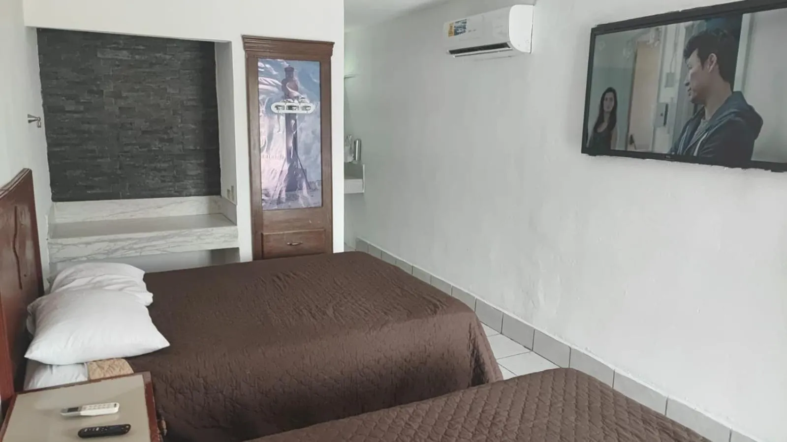 Bed in Hotel Estrella