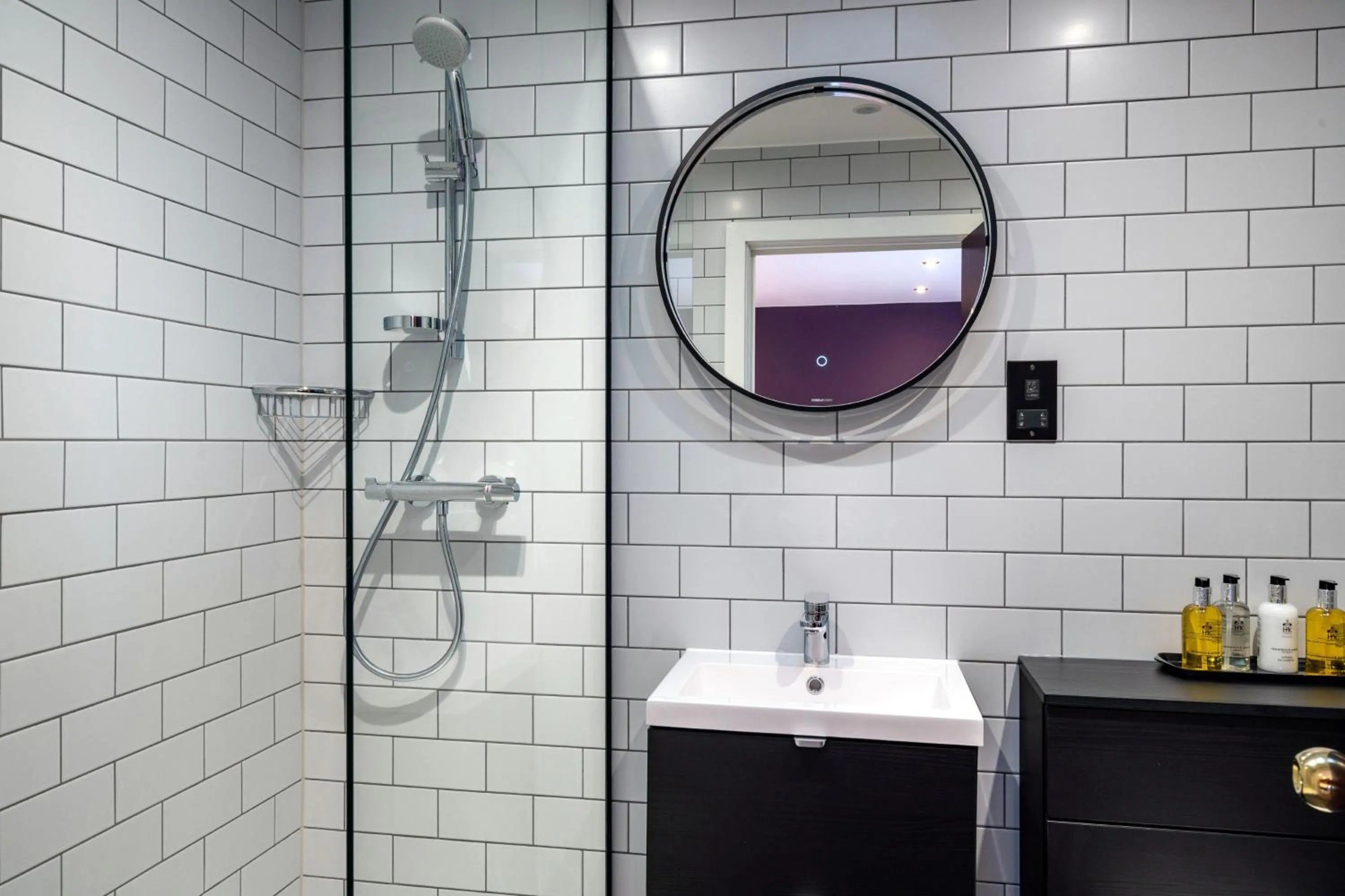 Bathroom in The Conningbrook Hotel