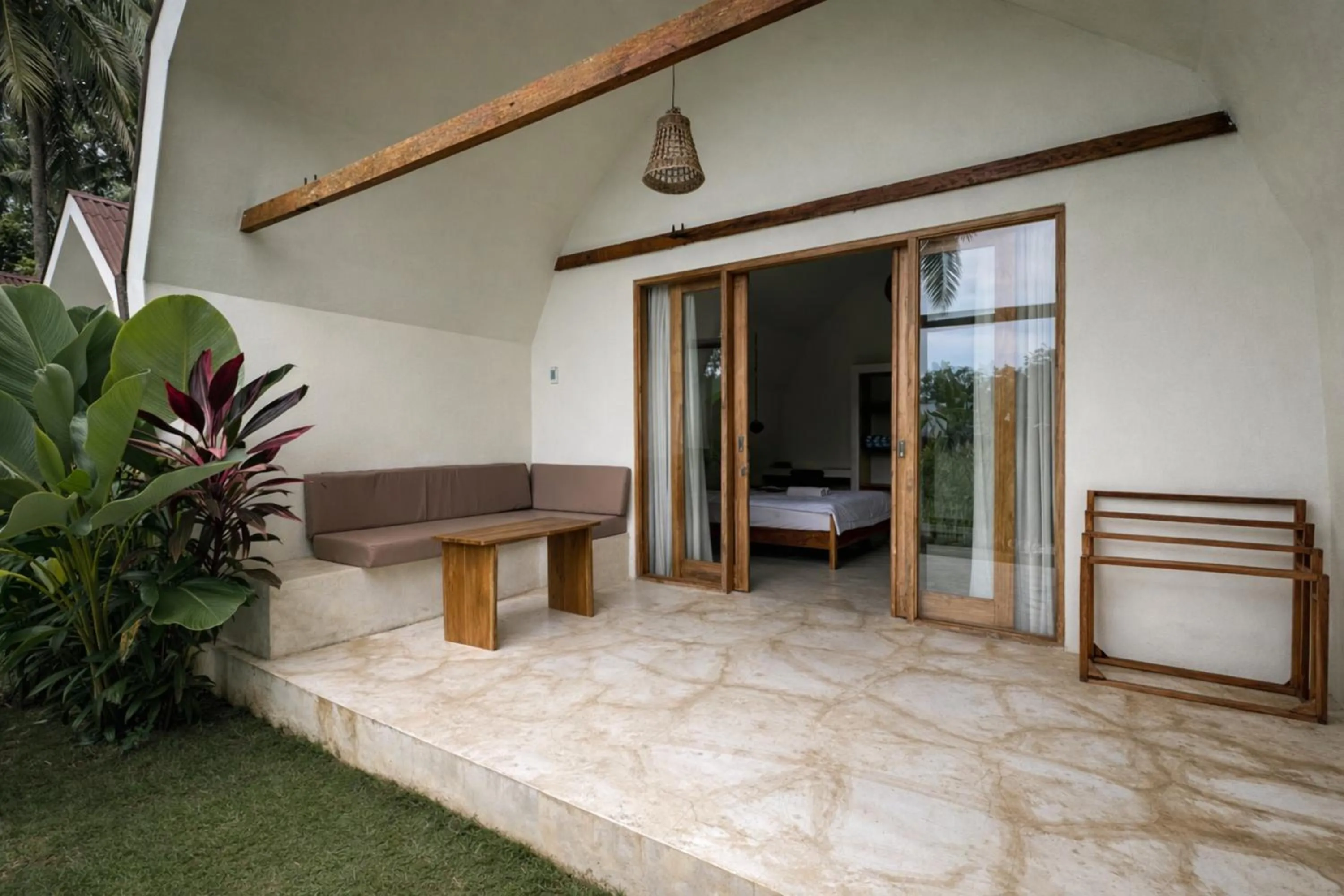 Facade/entrance in Jungle Bungalows