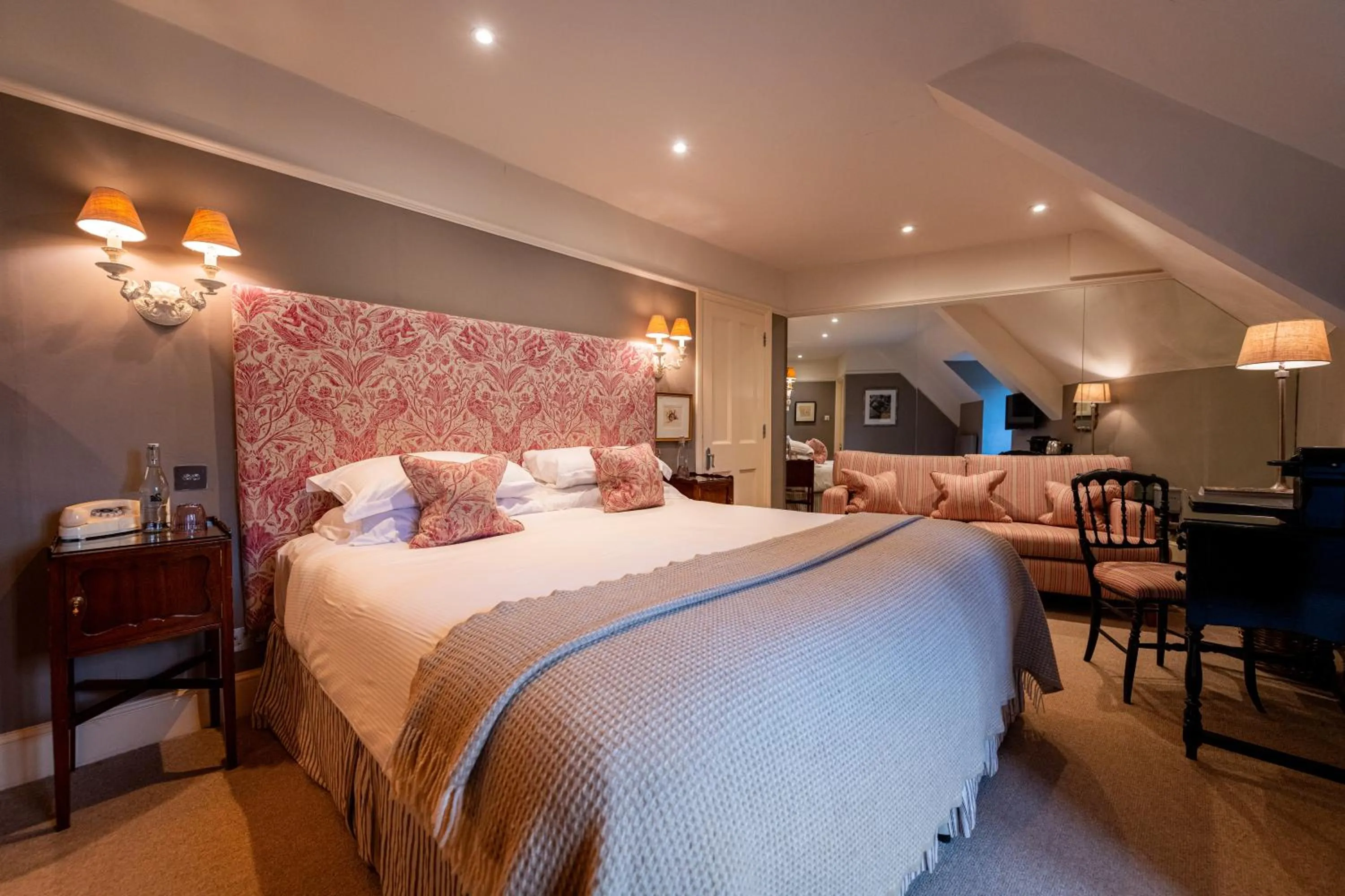 Bed in The Swan Hotel