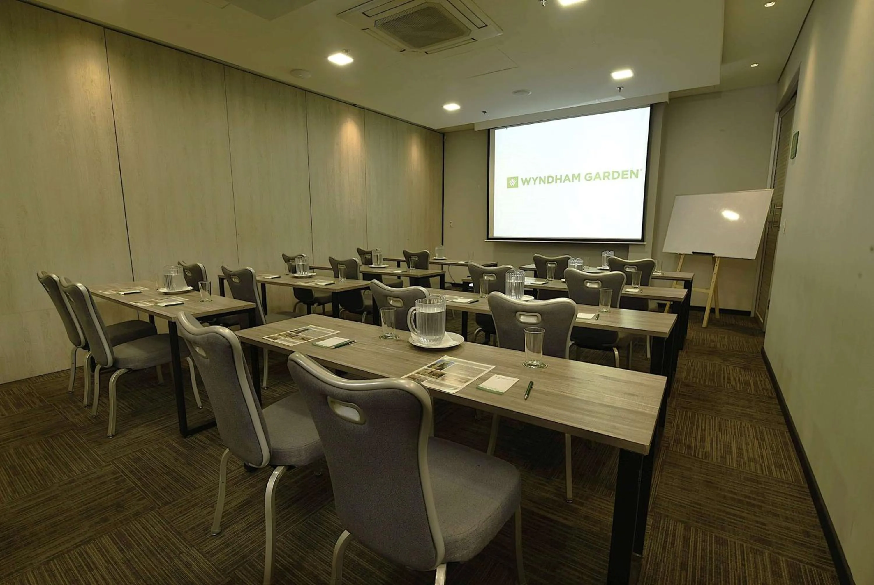 Meeting/conference room in Wyndham Garden Barranquilla