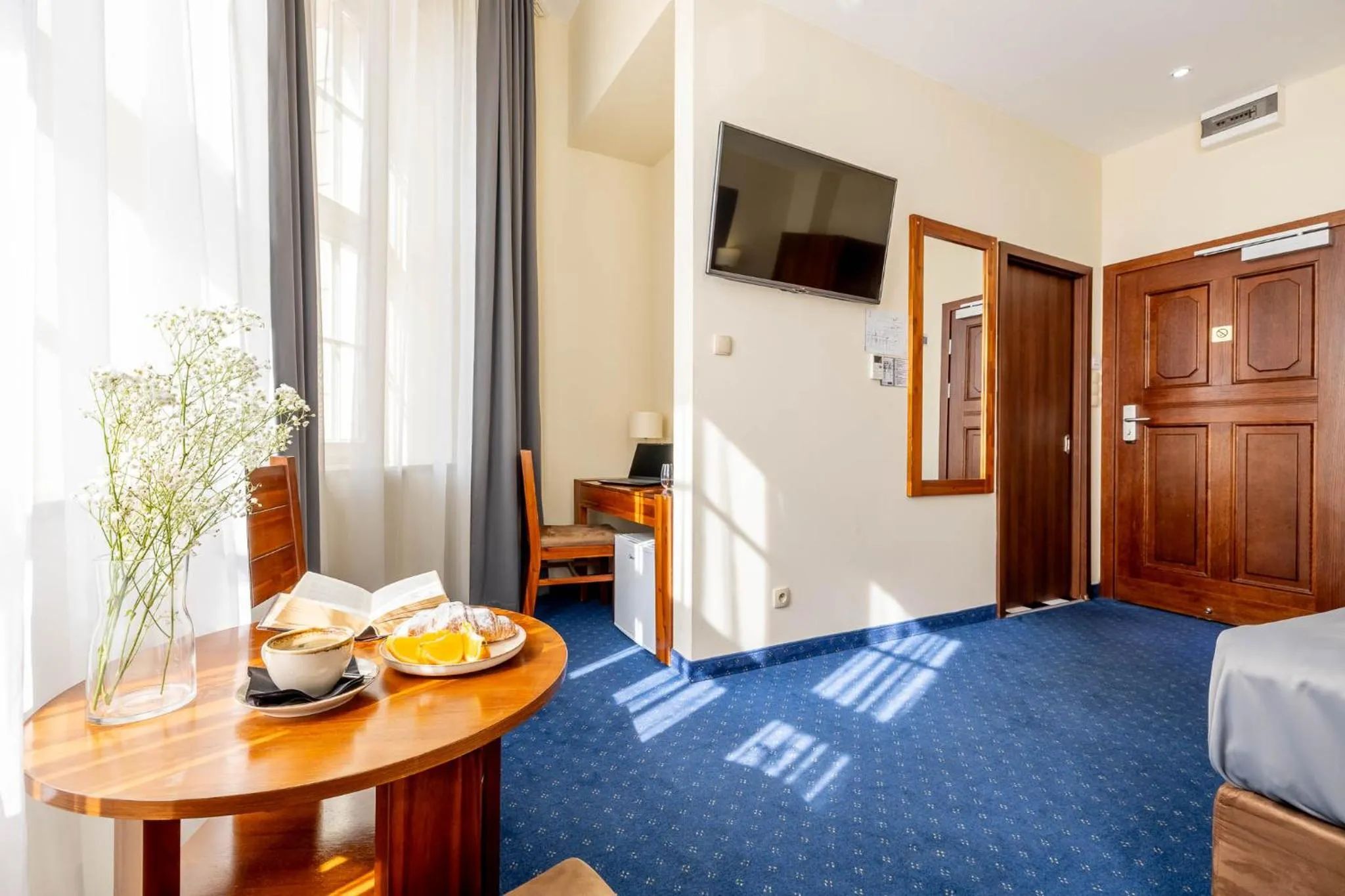 Photo of the whole room, Bed in Hotel Piast Wrocław Centrum