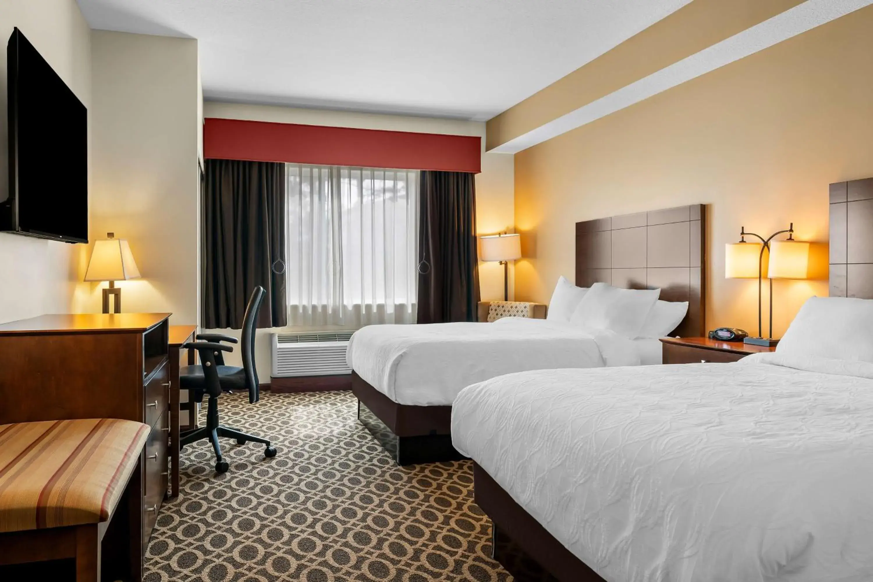 Bedroom, Bed in Best Western Paradise Inn Bedroom, Bed in Best Western Paradise Inn