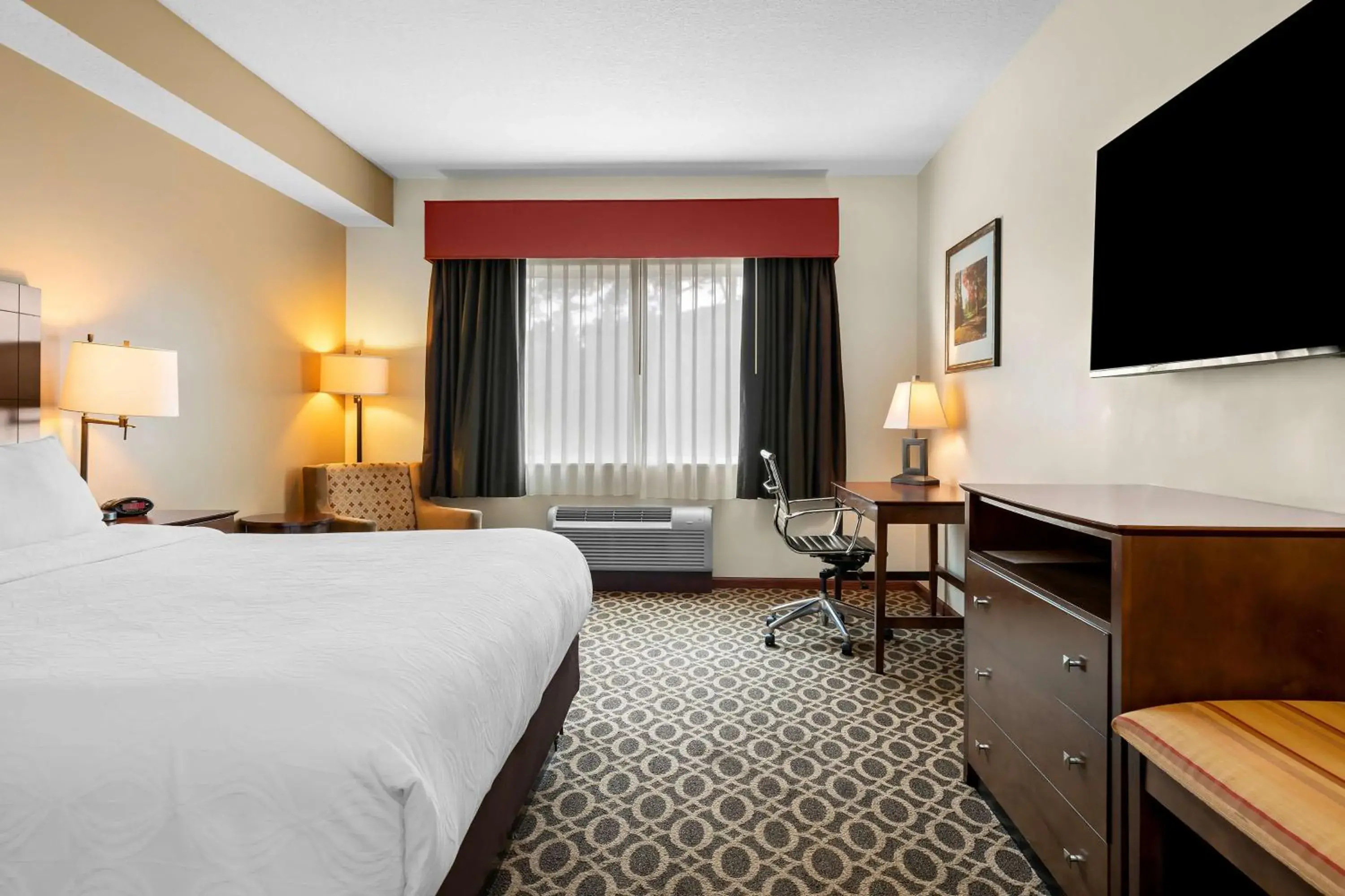 Bedroom, Bed in Best Western Paradise Inn Bedroom, Bed in Best Western Paradise Inn