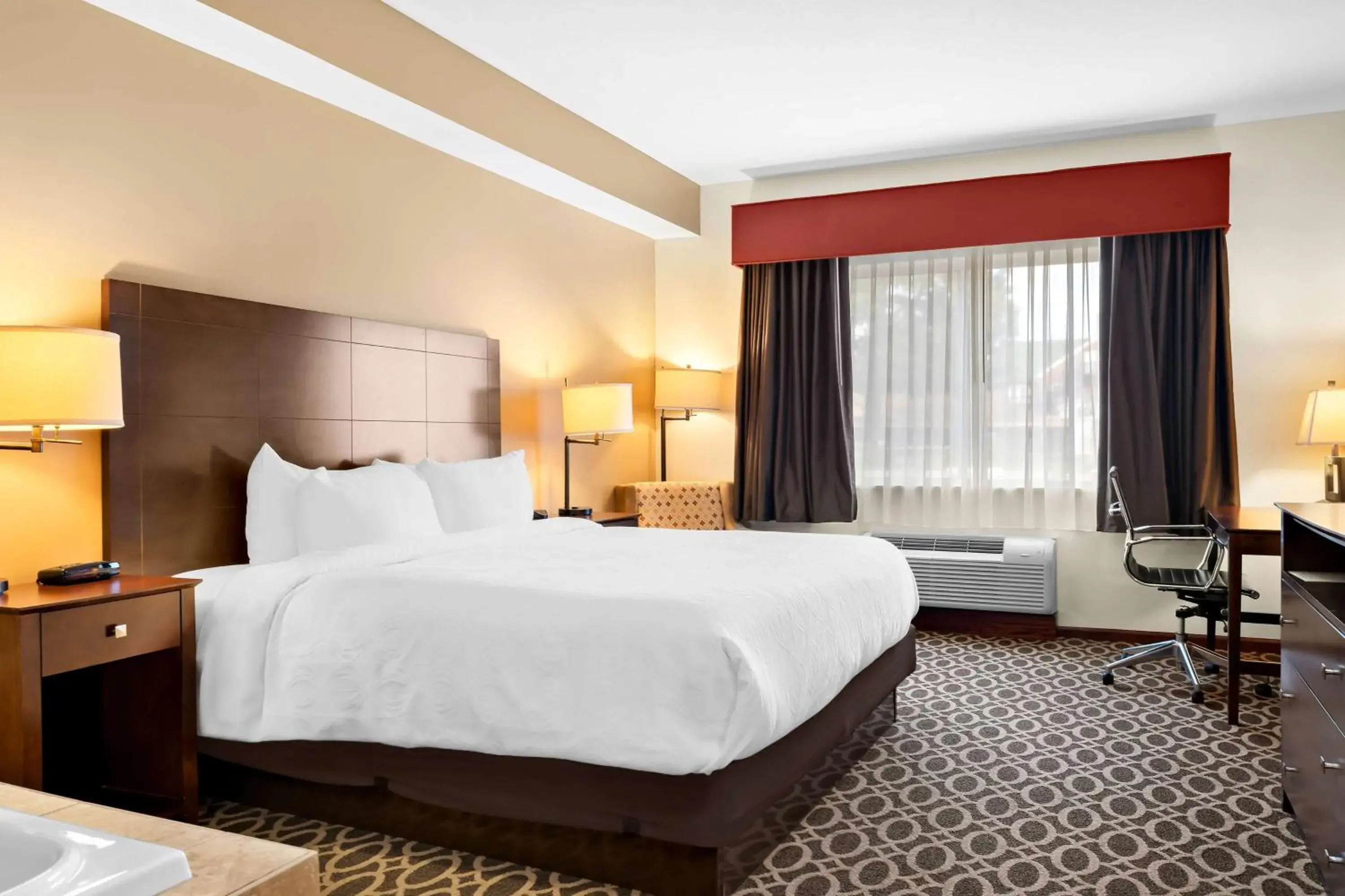 Bedroom, Bed in Best Western Paradise Inn Bedroom, Bed in Best Western Paradise Inn