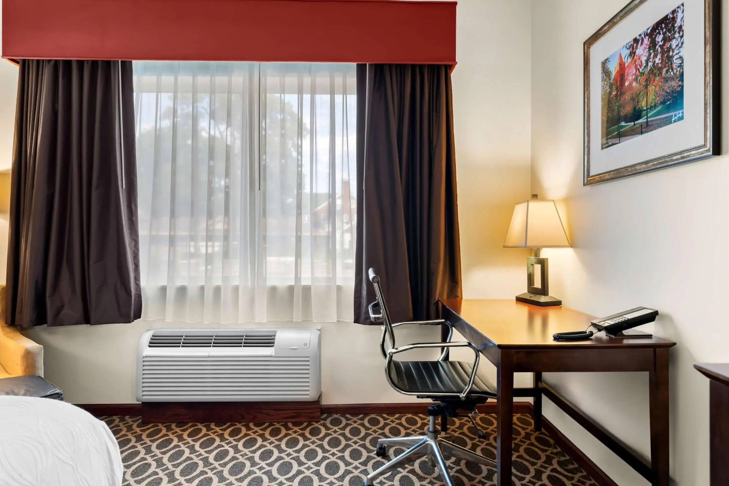 Bedroom, Bed in Best Western Paradise Inn Bedroom, Bed in Best Western Paradise Inn