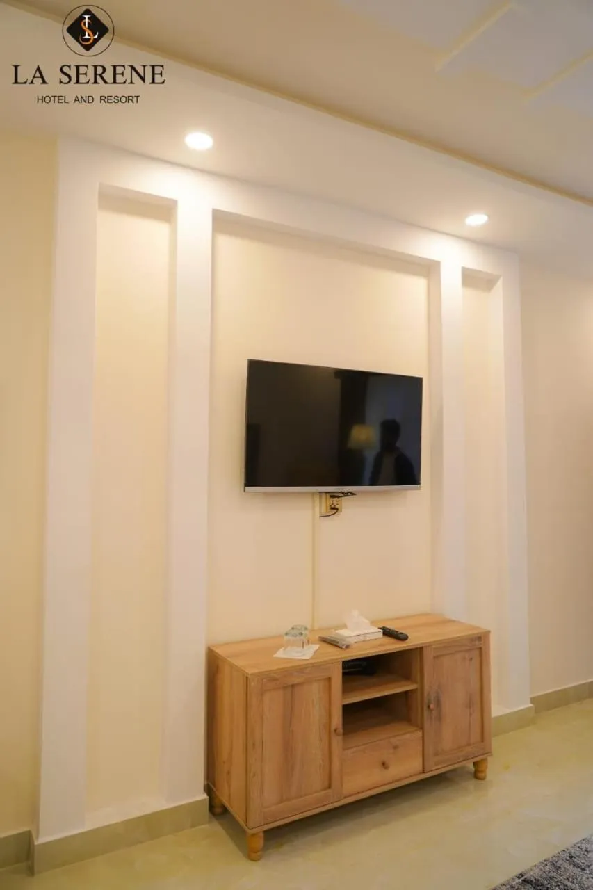 Restaurant/places to eat in La Serene Hotel and Resort Kalam by Khan Familia Travels