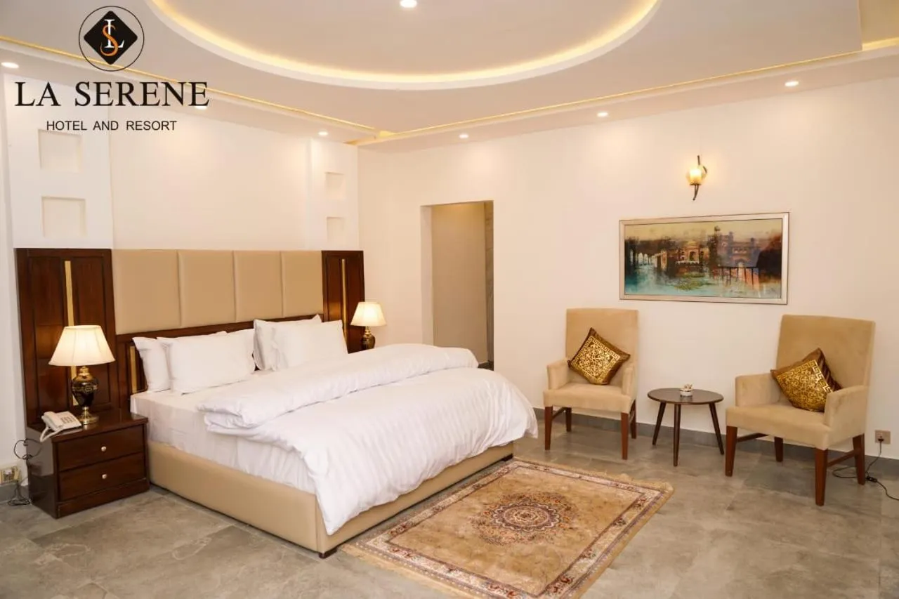 Restaurant/places to eat, Bed in La Serene Hotel and Resort Kalam by Khan Familia Travels