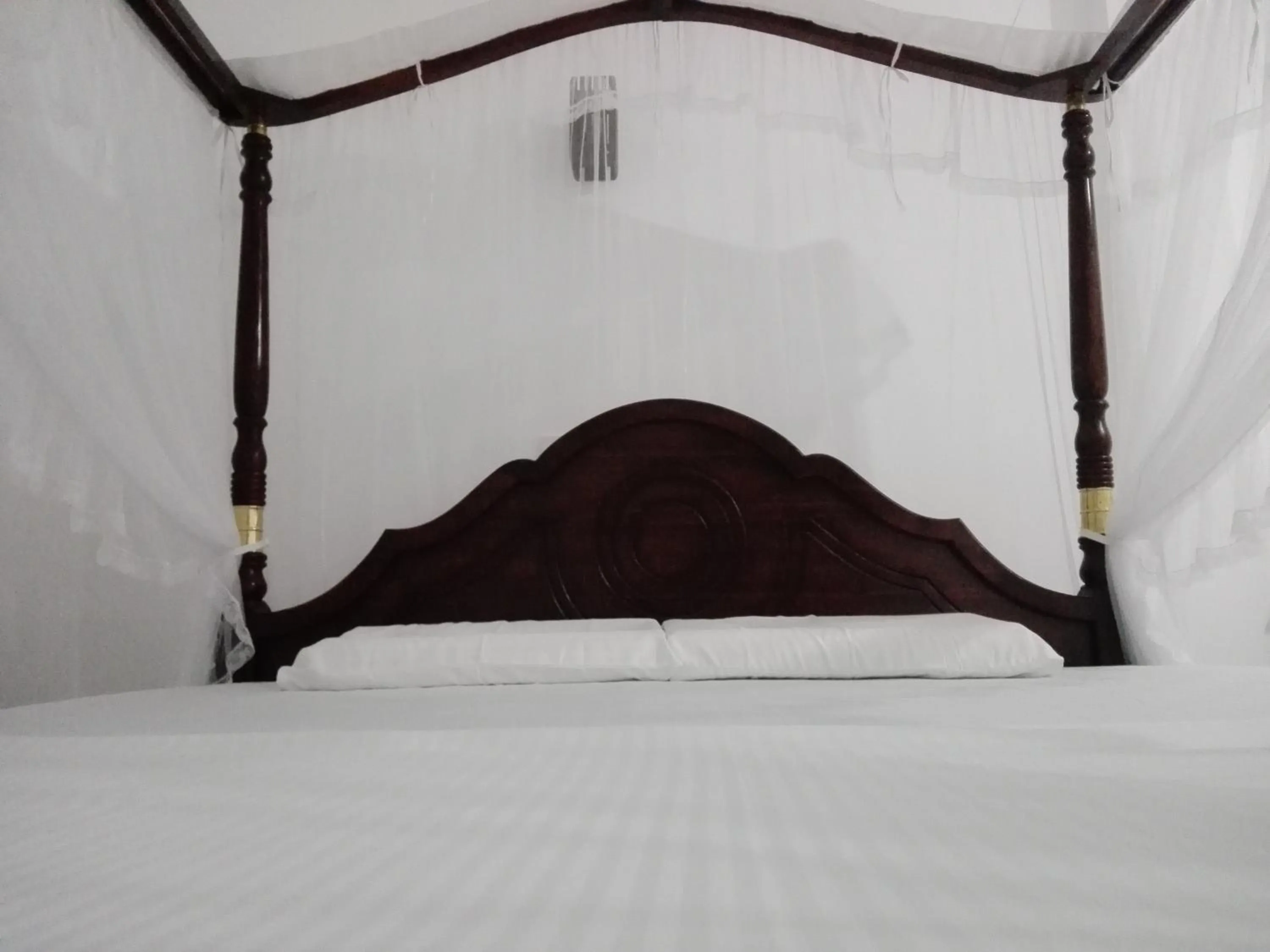 Bed in Mirissa Cocoon