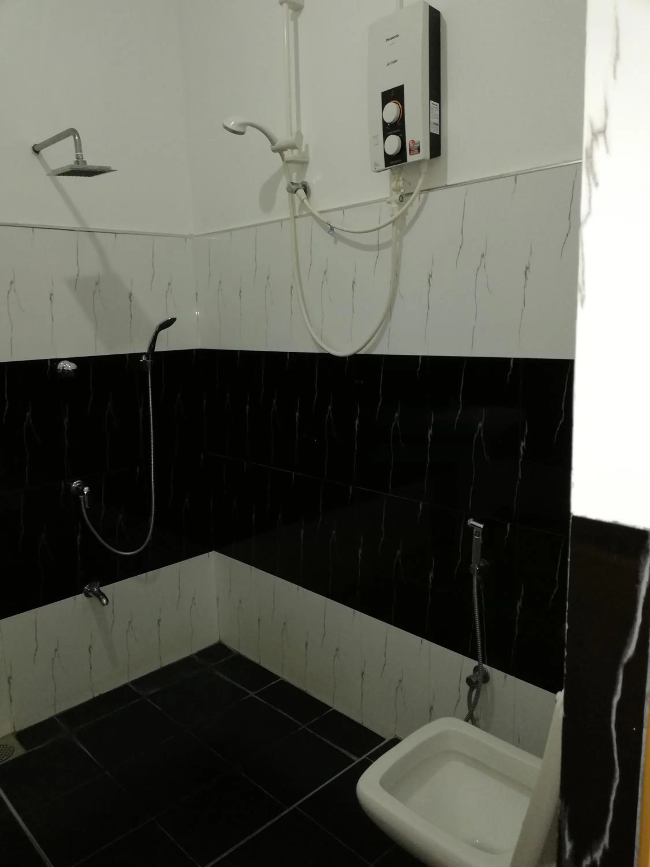 Bathroom in Mirissa Cocoon