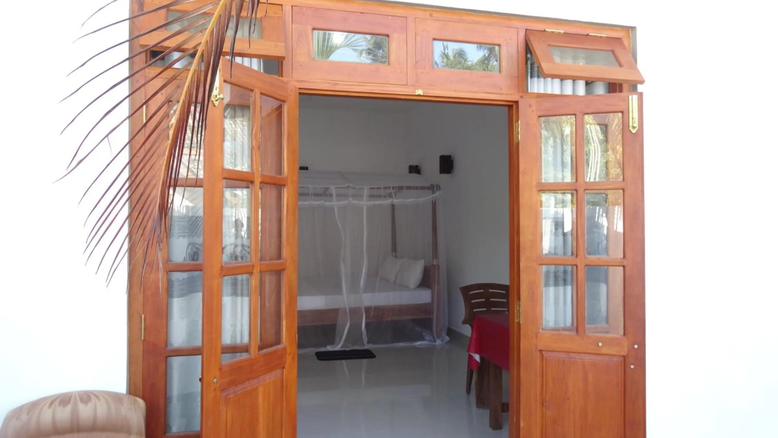 Facade/entrance in Mirissa Cocoon