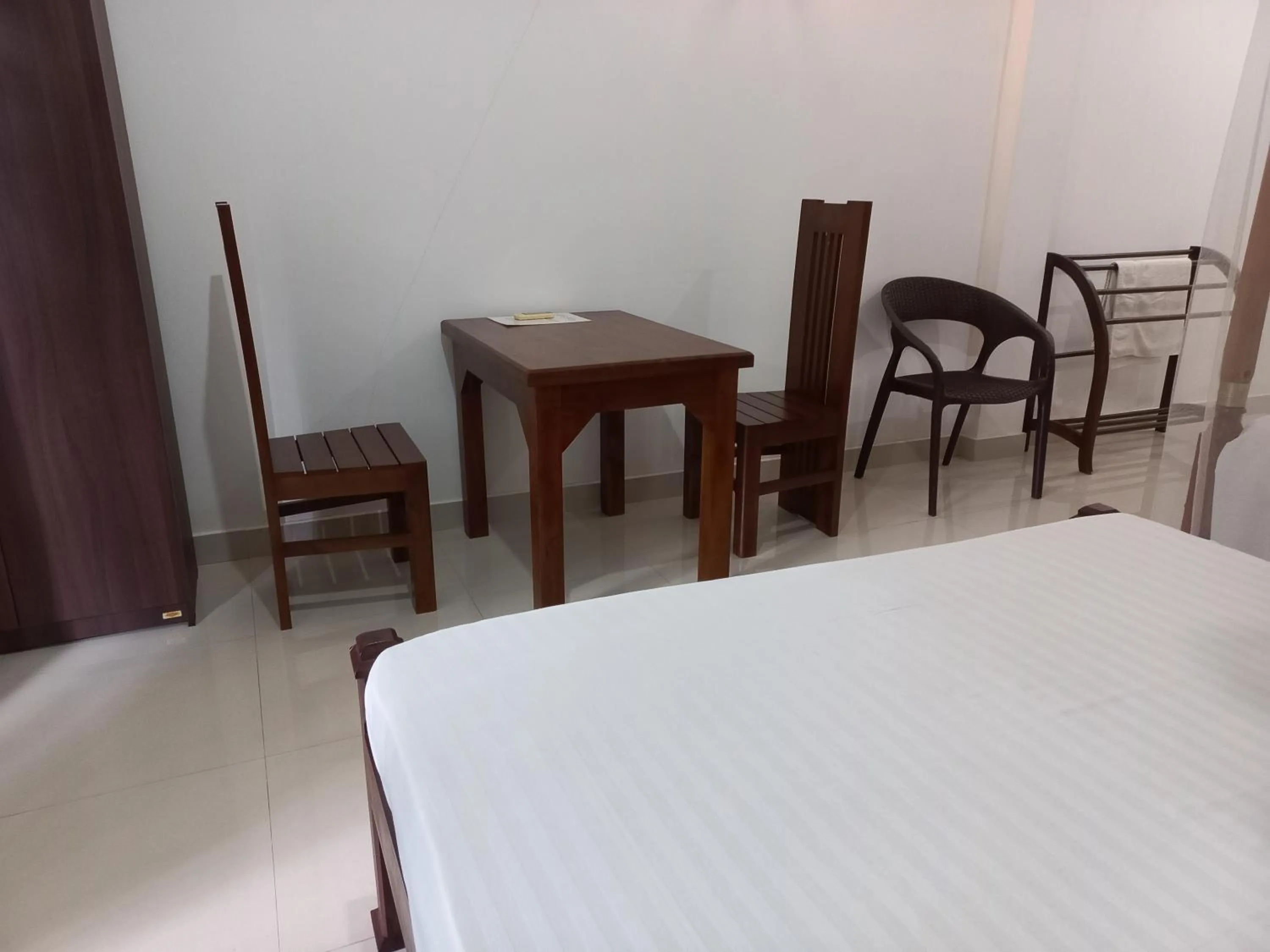 Bed in Mirissa Cocoon