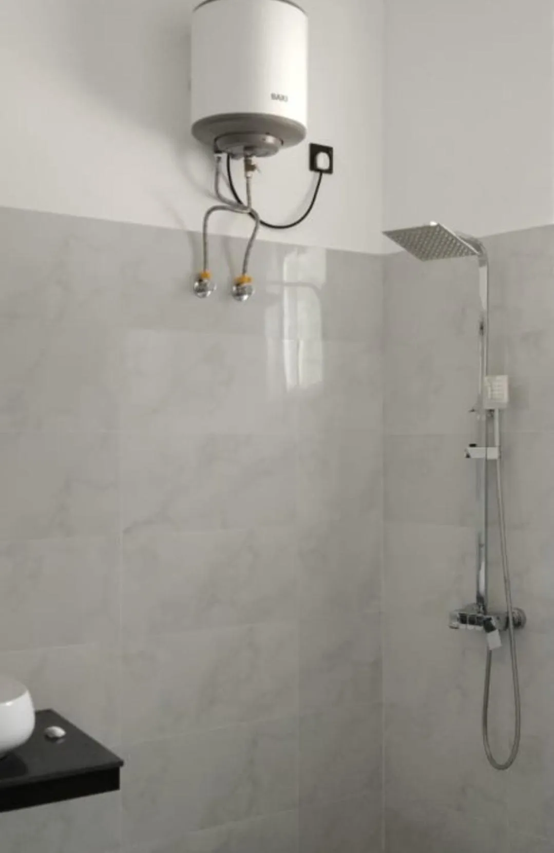 Shower in Mirissa Cocoon