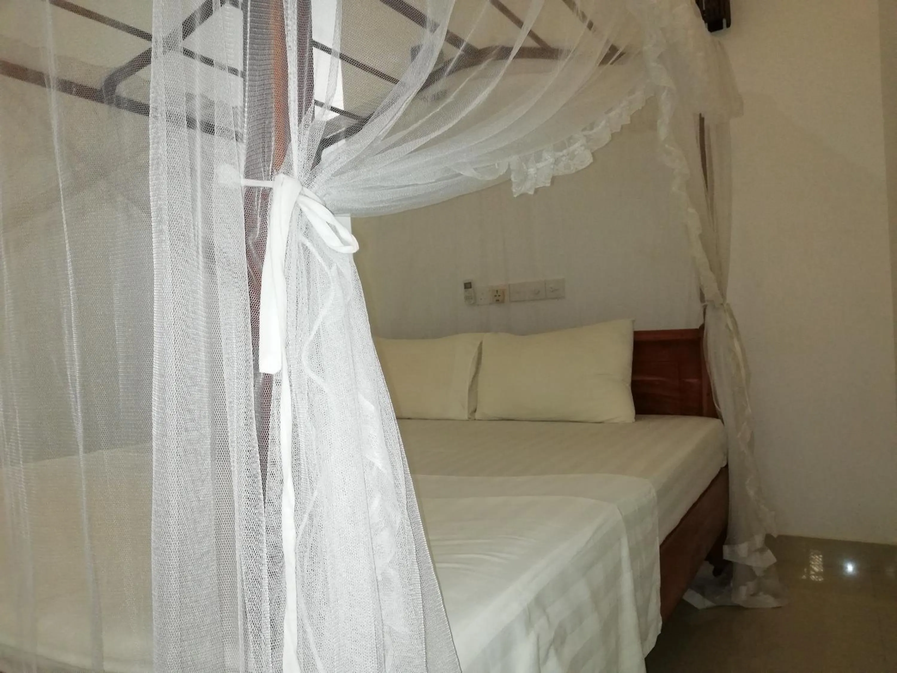 Bed in Mirissa Cocoon