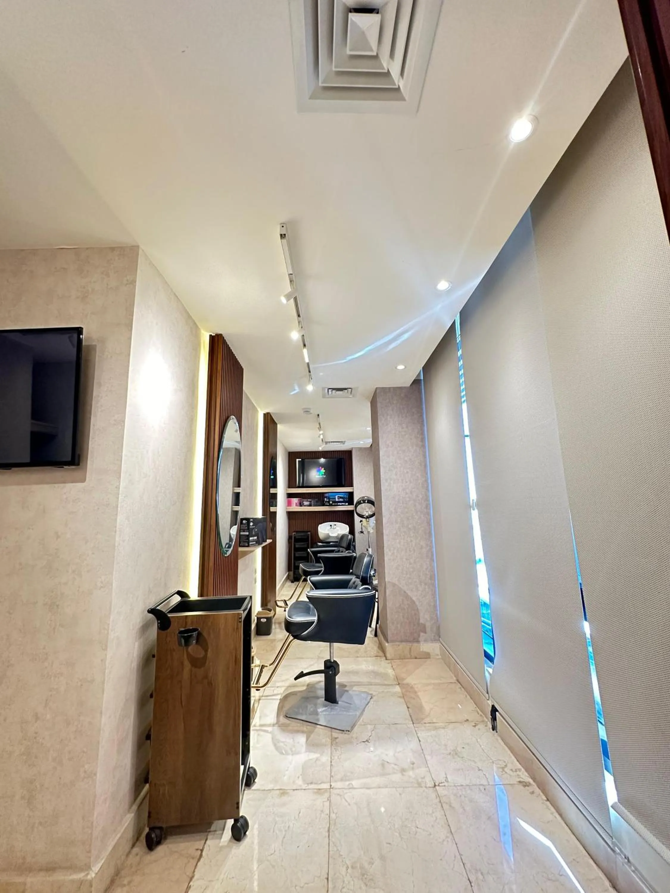 hair dresser in Londrina Hotel