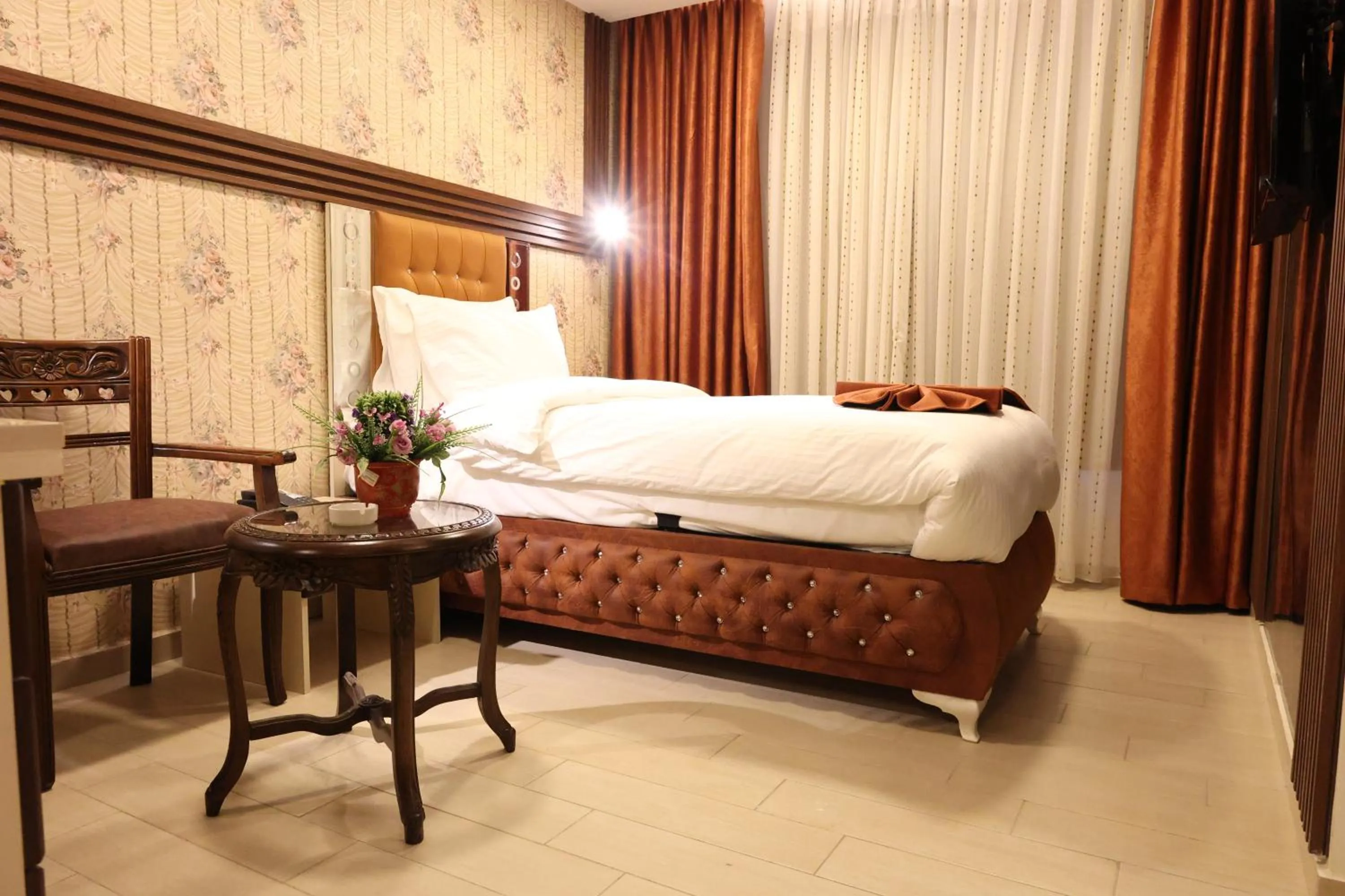 Bed in Londrina Hotel