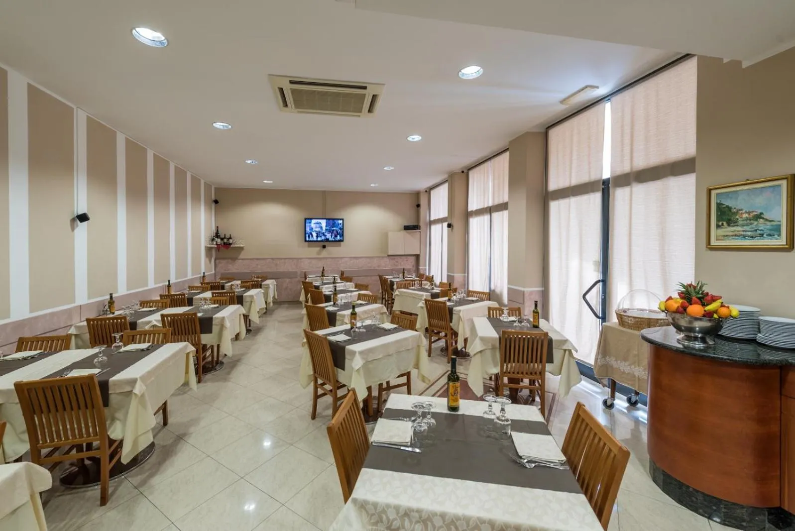 Restaurant/places to eat in Hotel Santa Maria