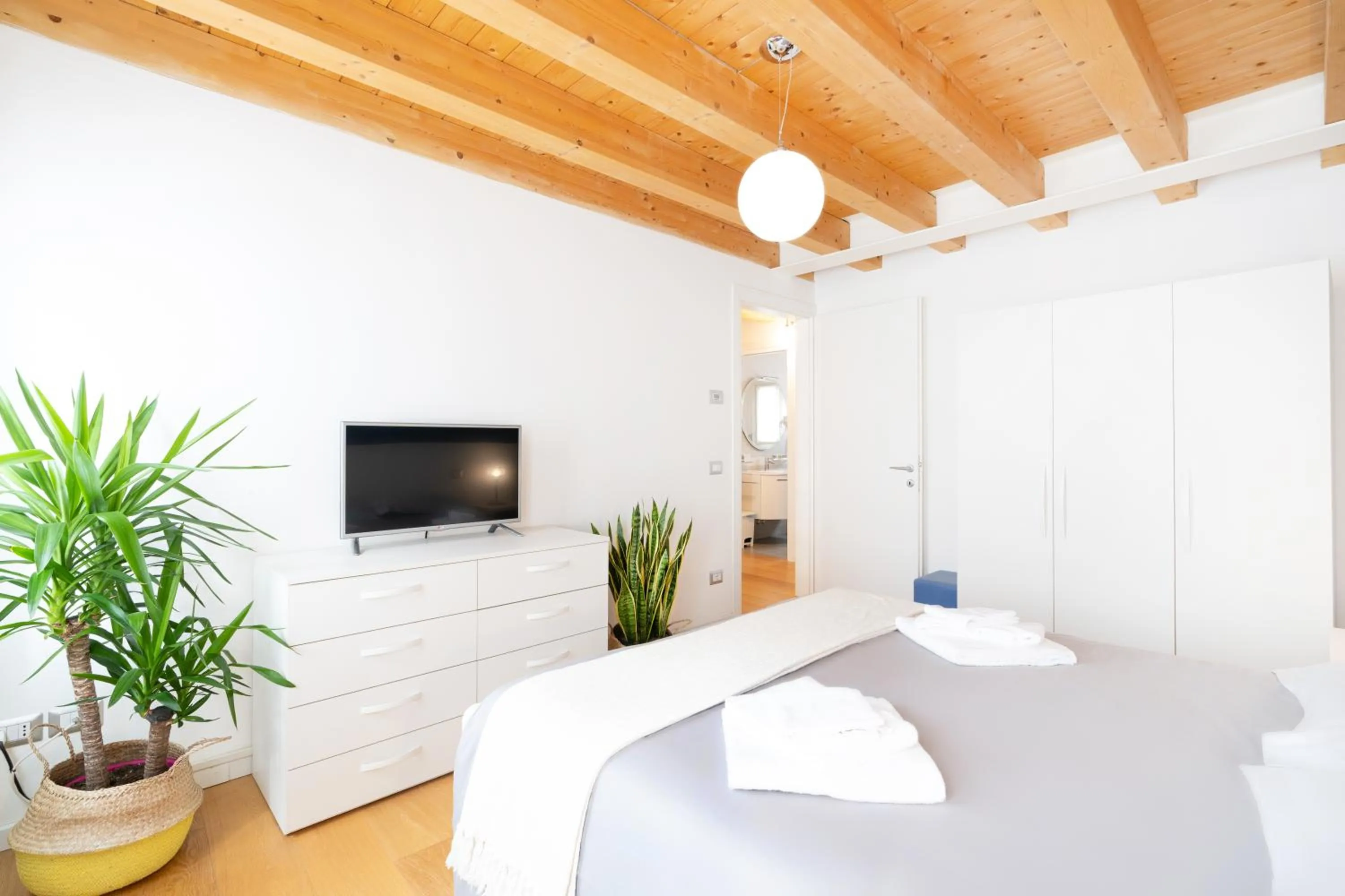 Bed in Ca' Degli Antichi Giardini Apartments