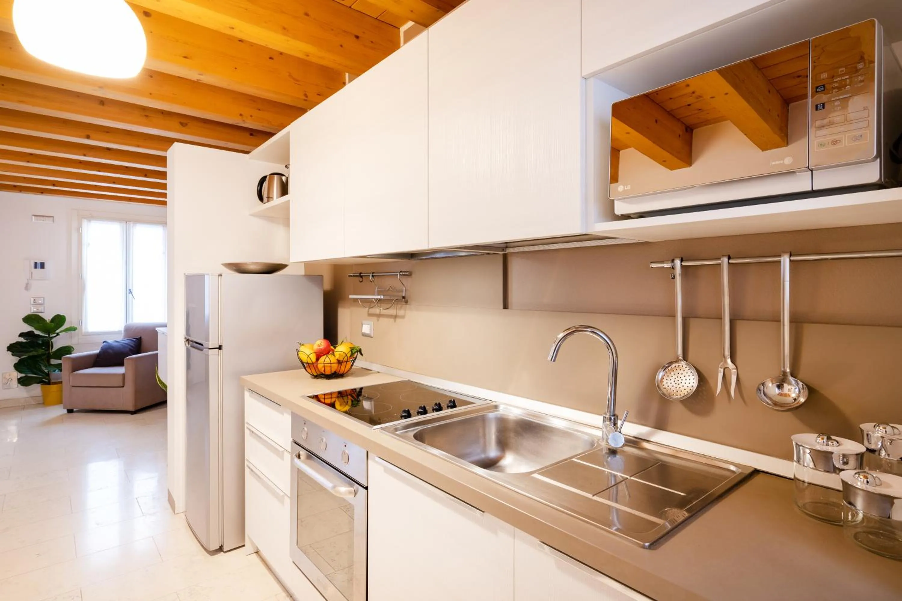 Kitchen or kitchenette in Ca' Degli Antichi Giardini Apartments