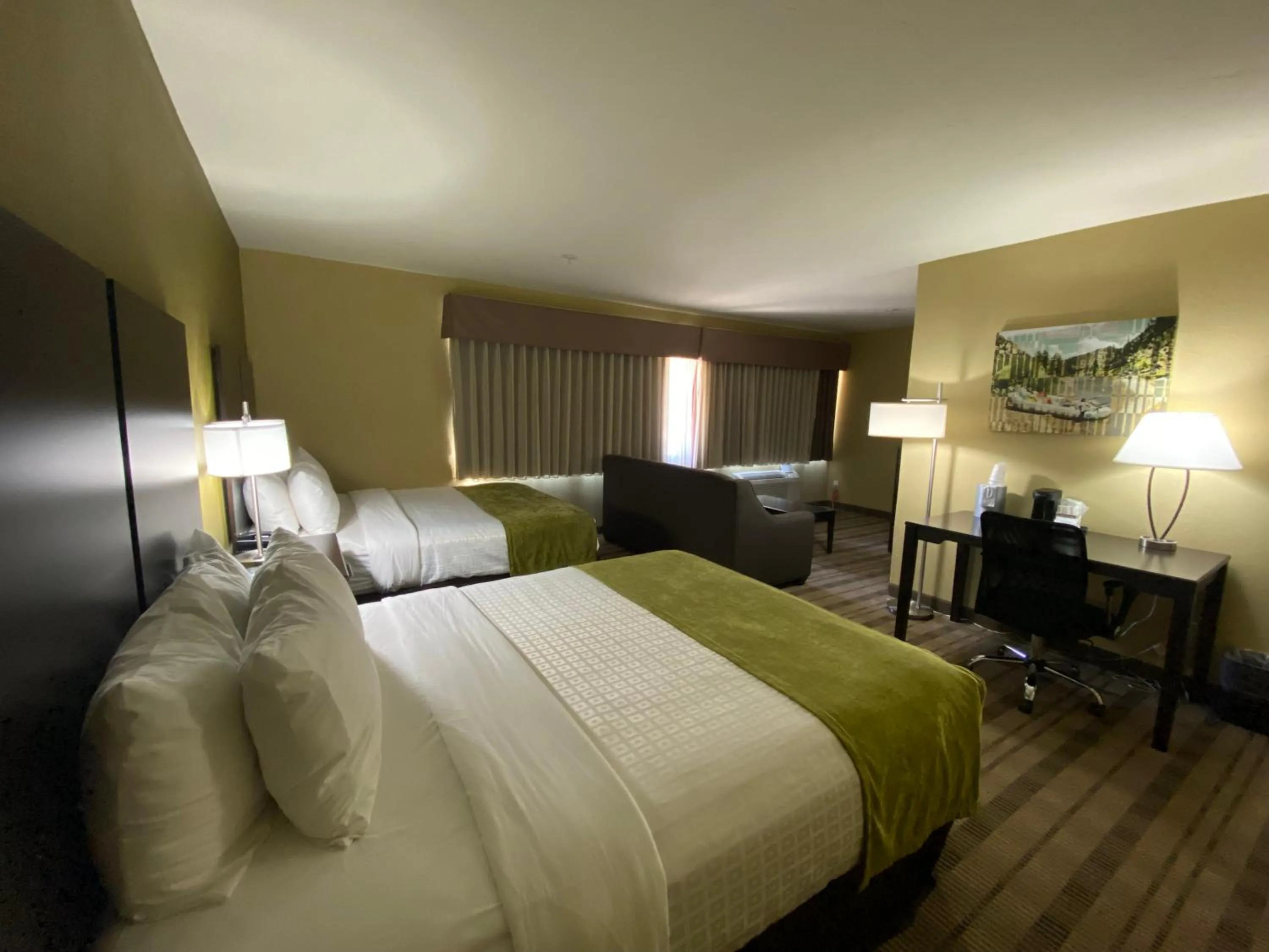 Bedroom, Bed in Pagosa Lodge