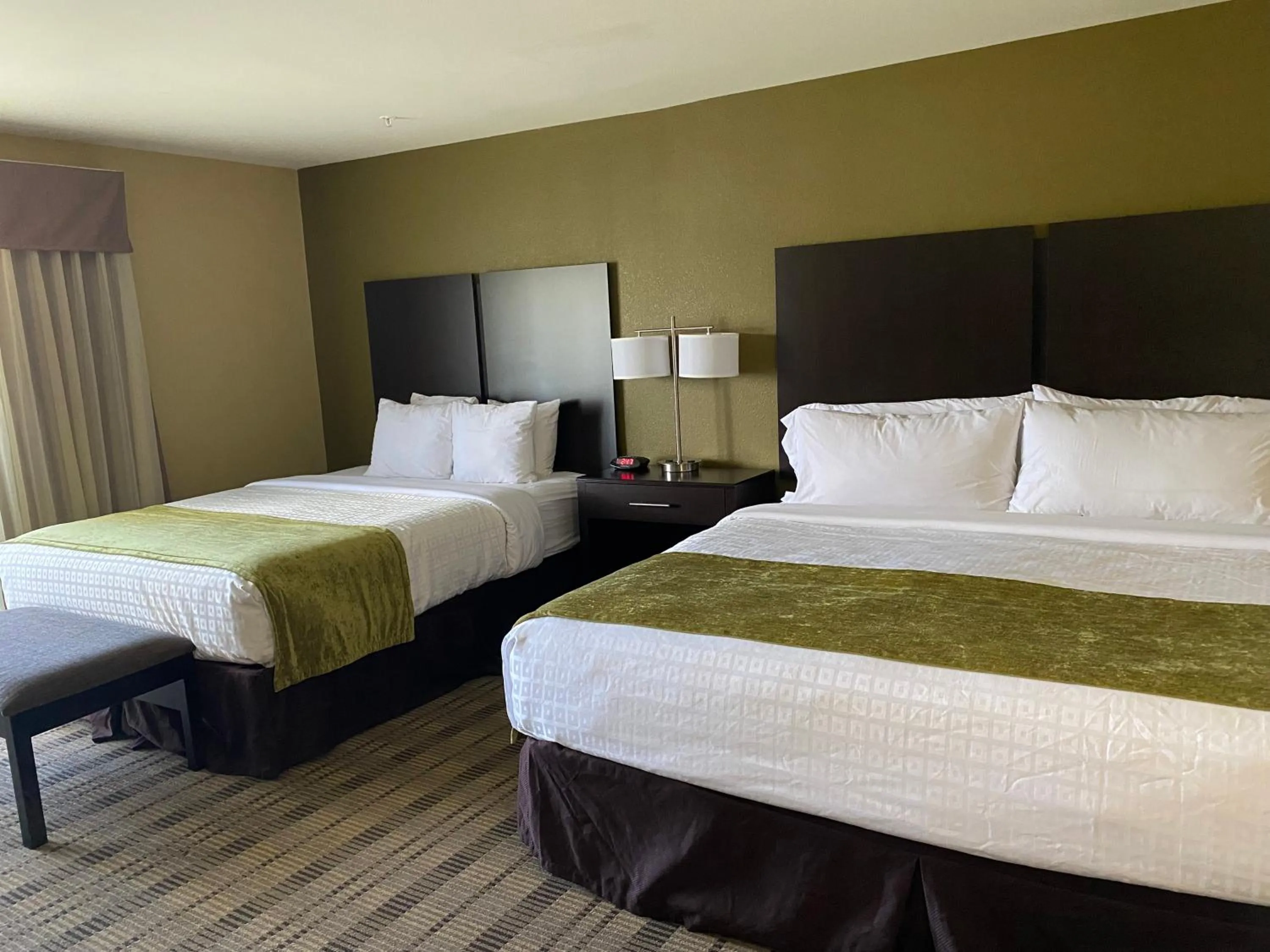 Bedroom, Bed in Pagosa Lodge