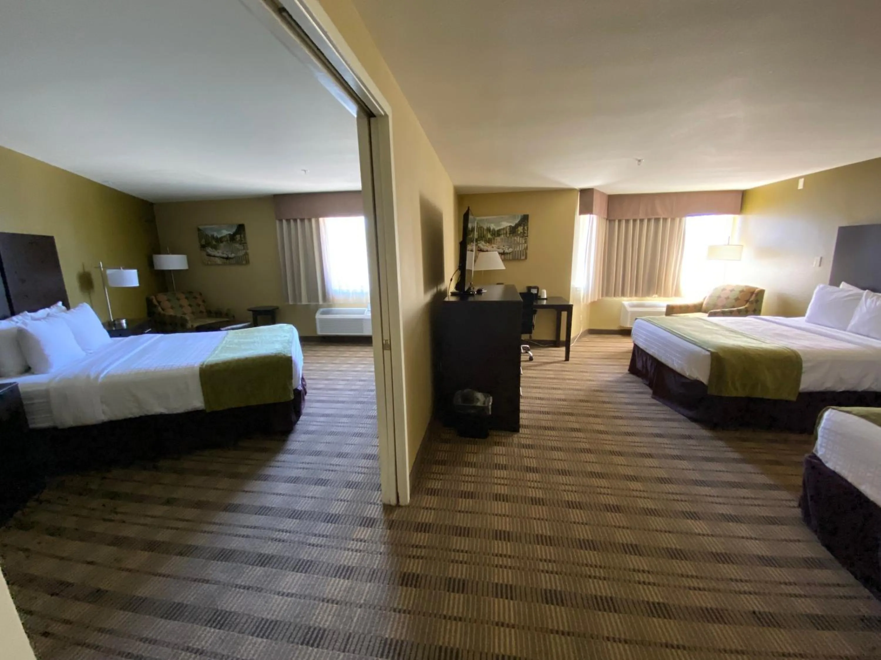 Bedroom, Bed in Pagosa Lodge