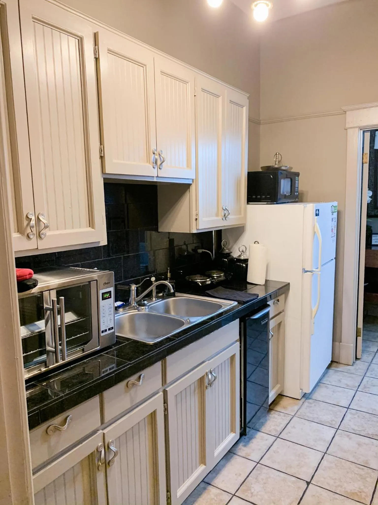 Communal kitchen in The Loft on the Square