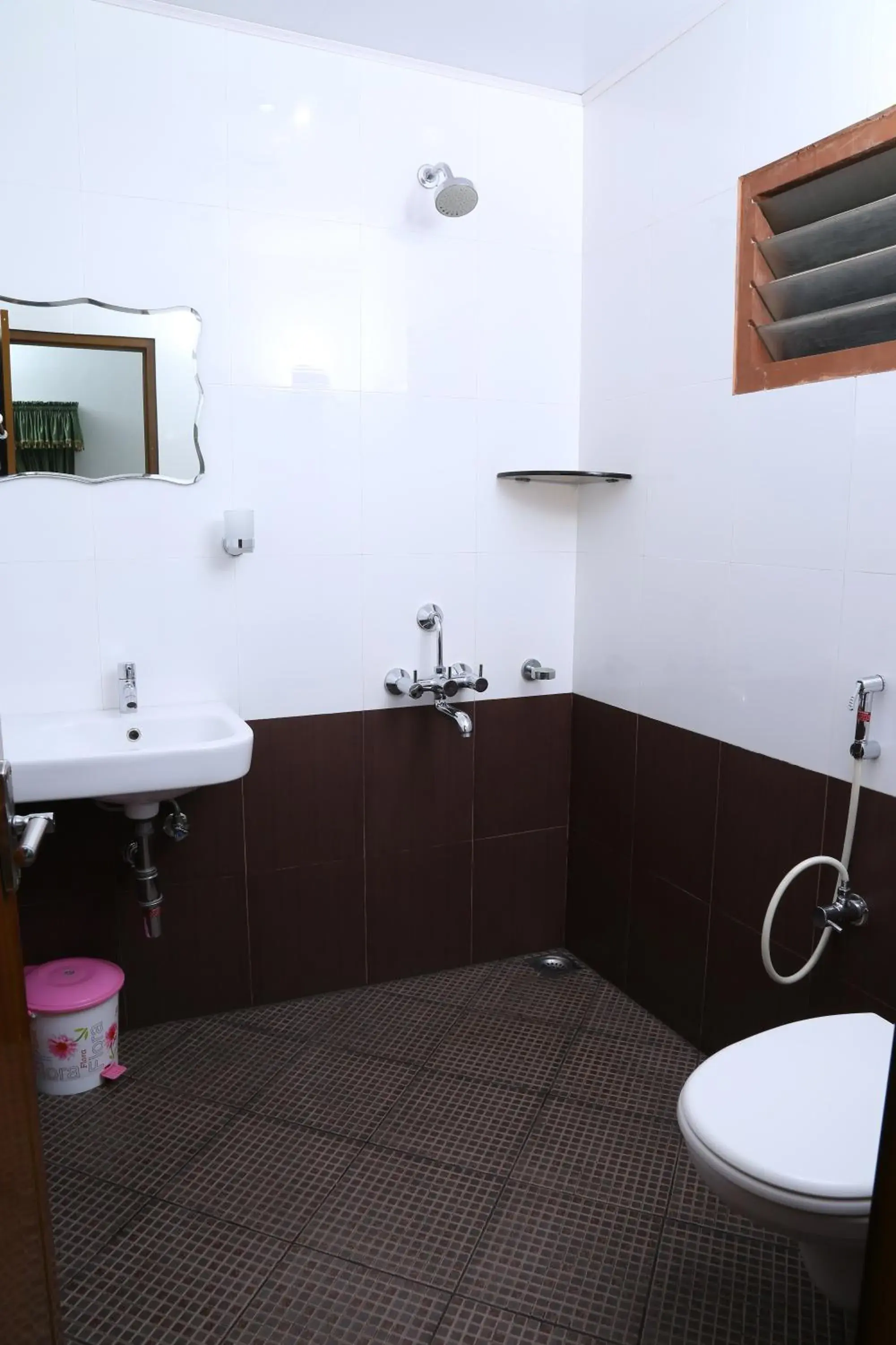 Deluxe Double or Twin Room in kevins Placid Homestay Deluxe Double or Twin Room in kevins Placid Homestay