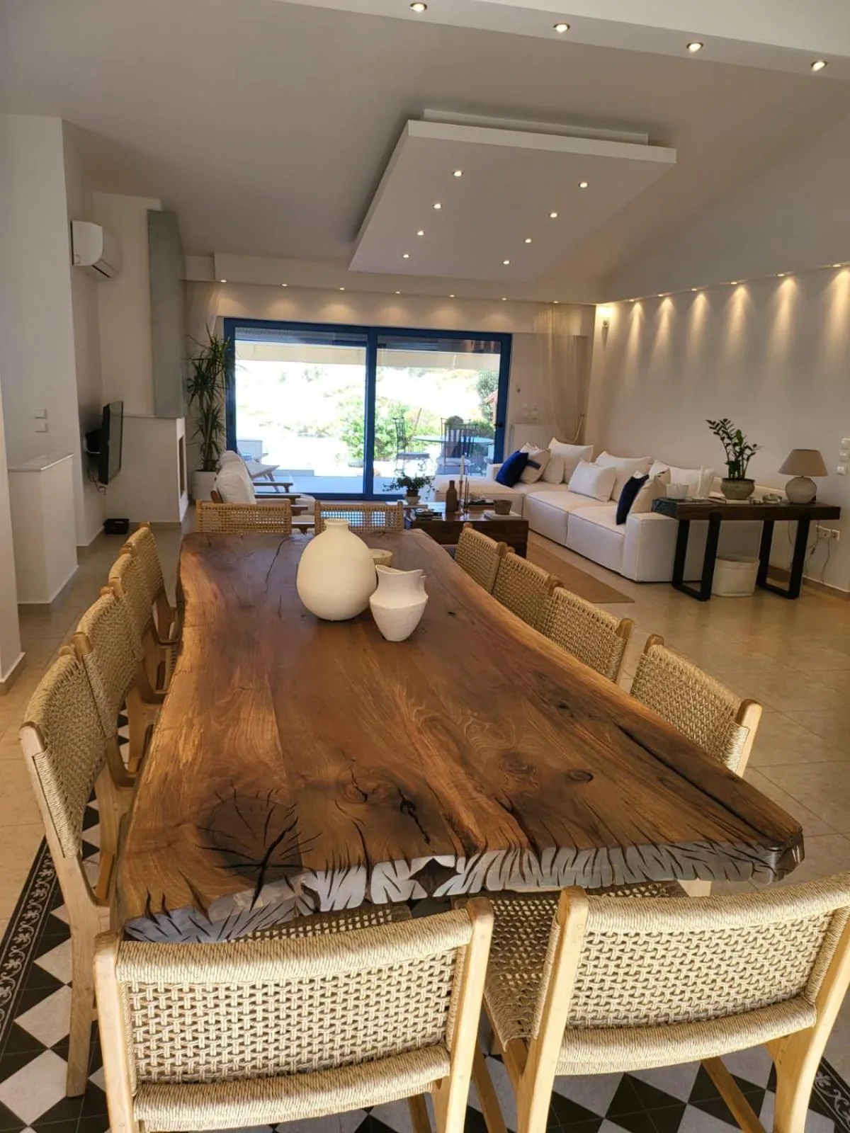 Dining area in Villa Solaris