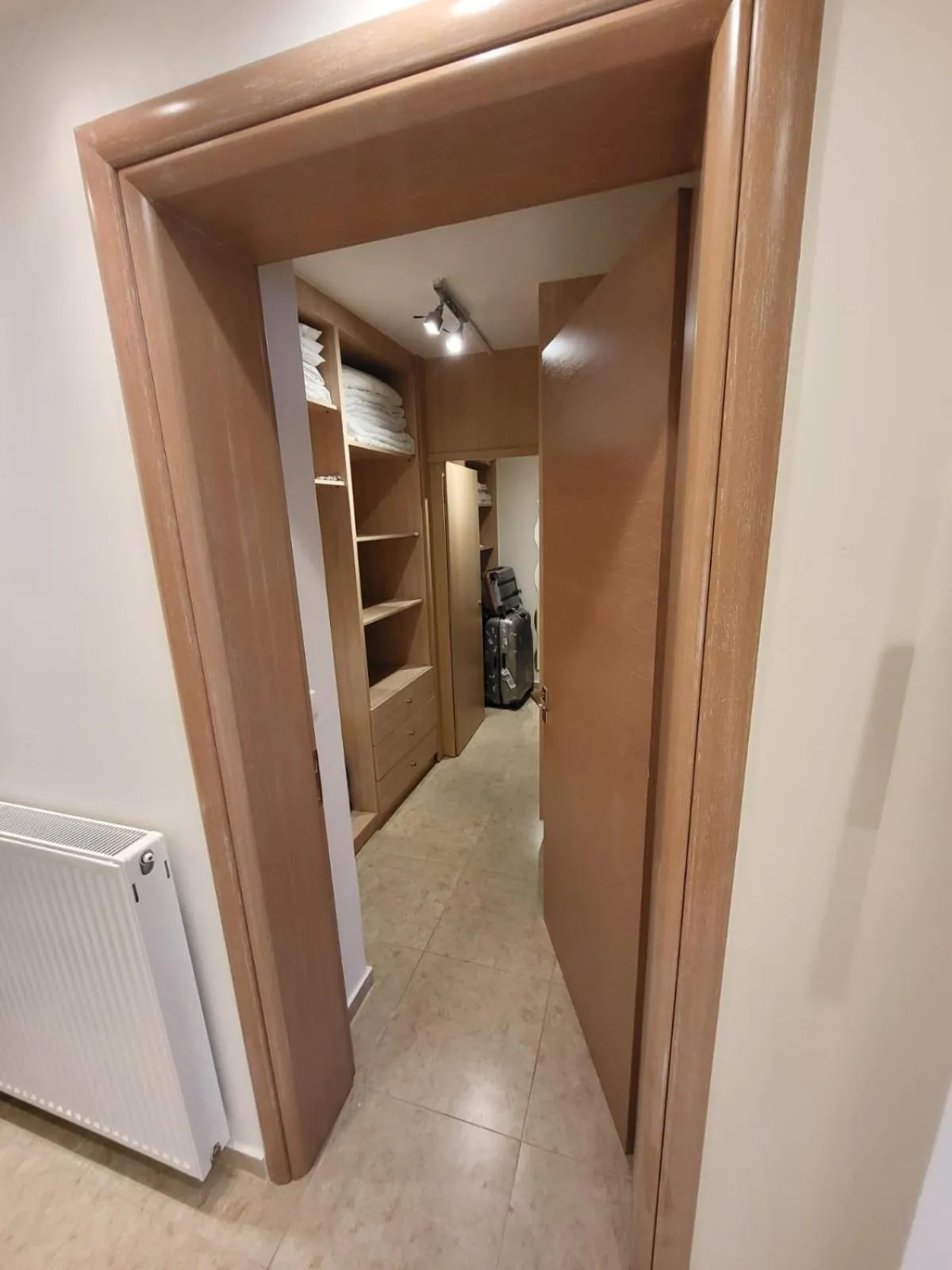 wardrobe in Villa Solaris