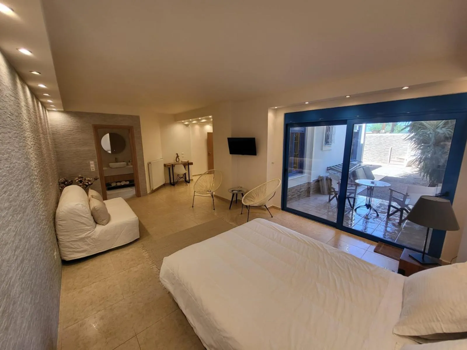 Bedroom, Bed in Villa Solaris