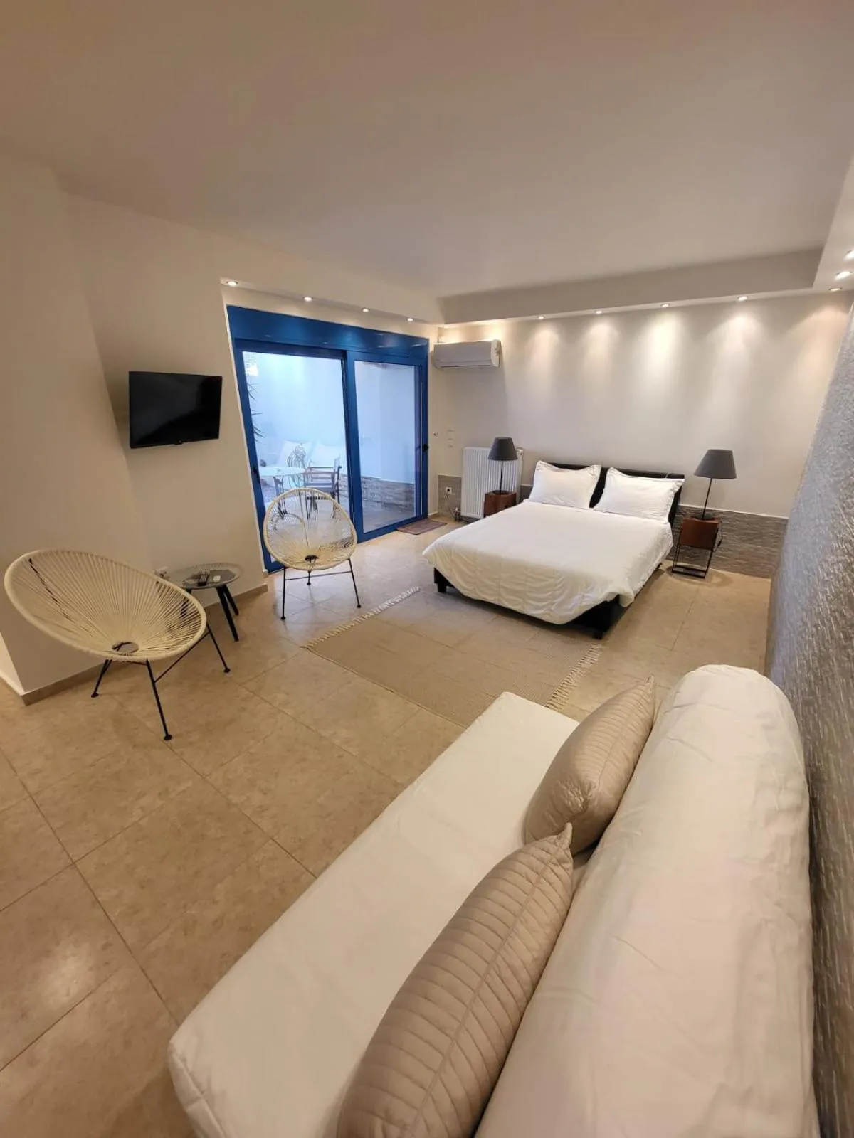 Bedroom, Bed in Villa Solaris