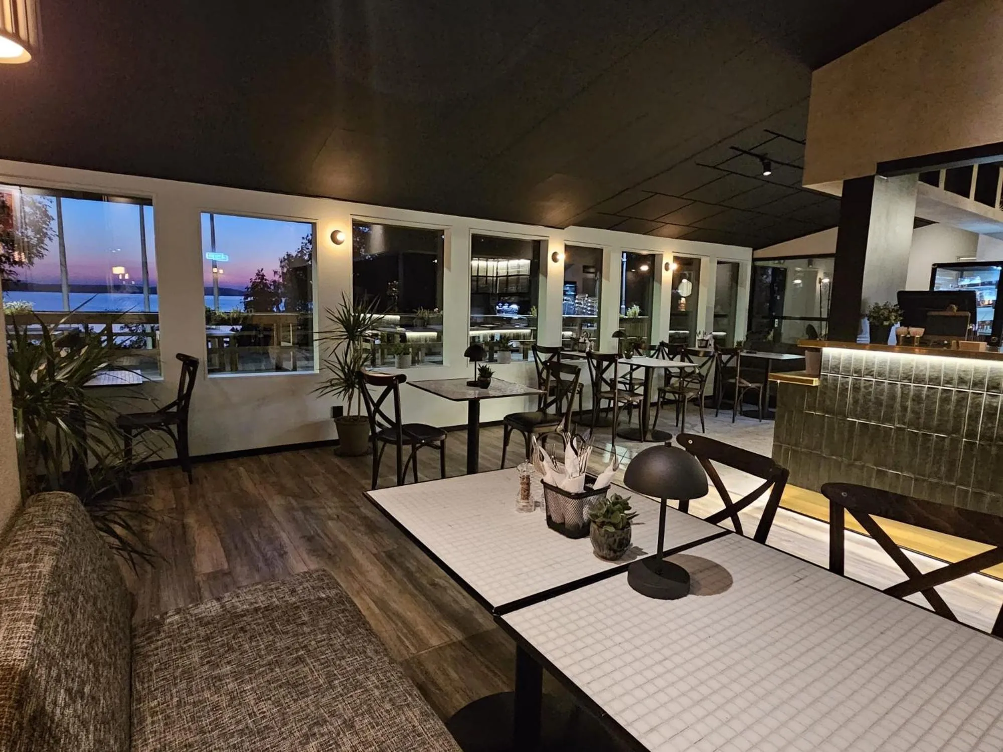 Restaurant/places to eat in Kallhällsbaden Strandhotell