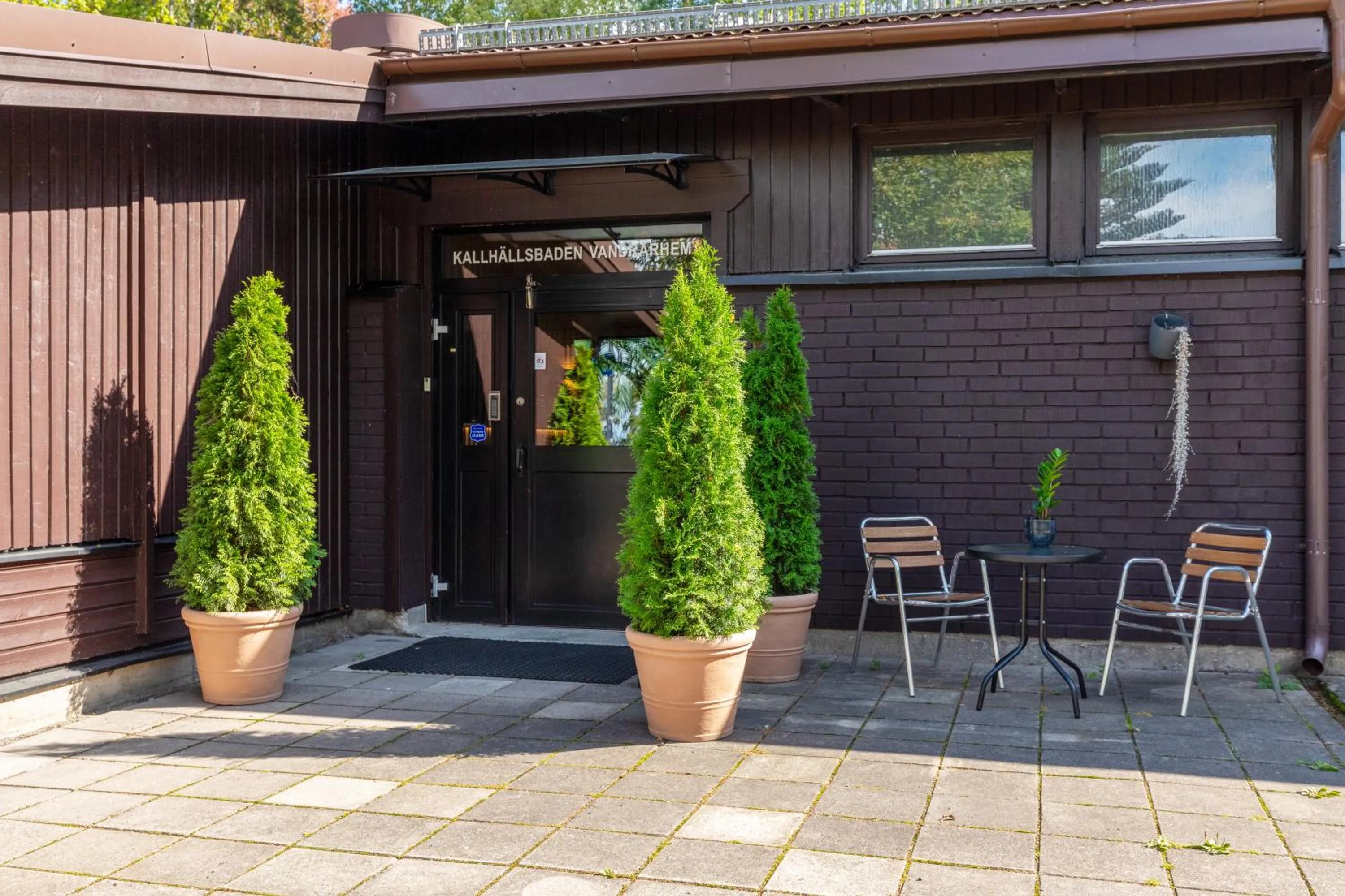 Facade/entrance in Kallhällsbaden Strandhotell