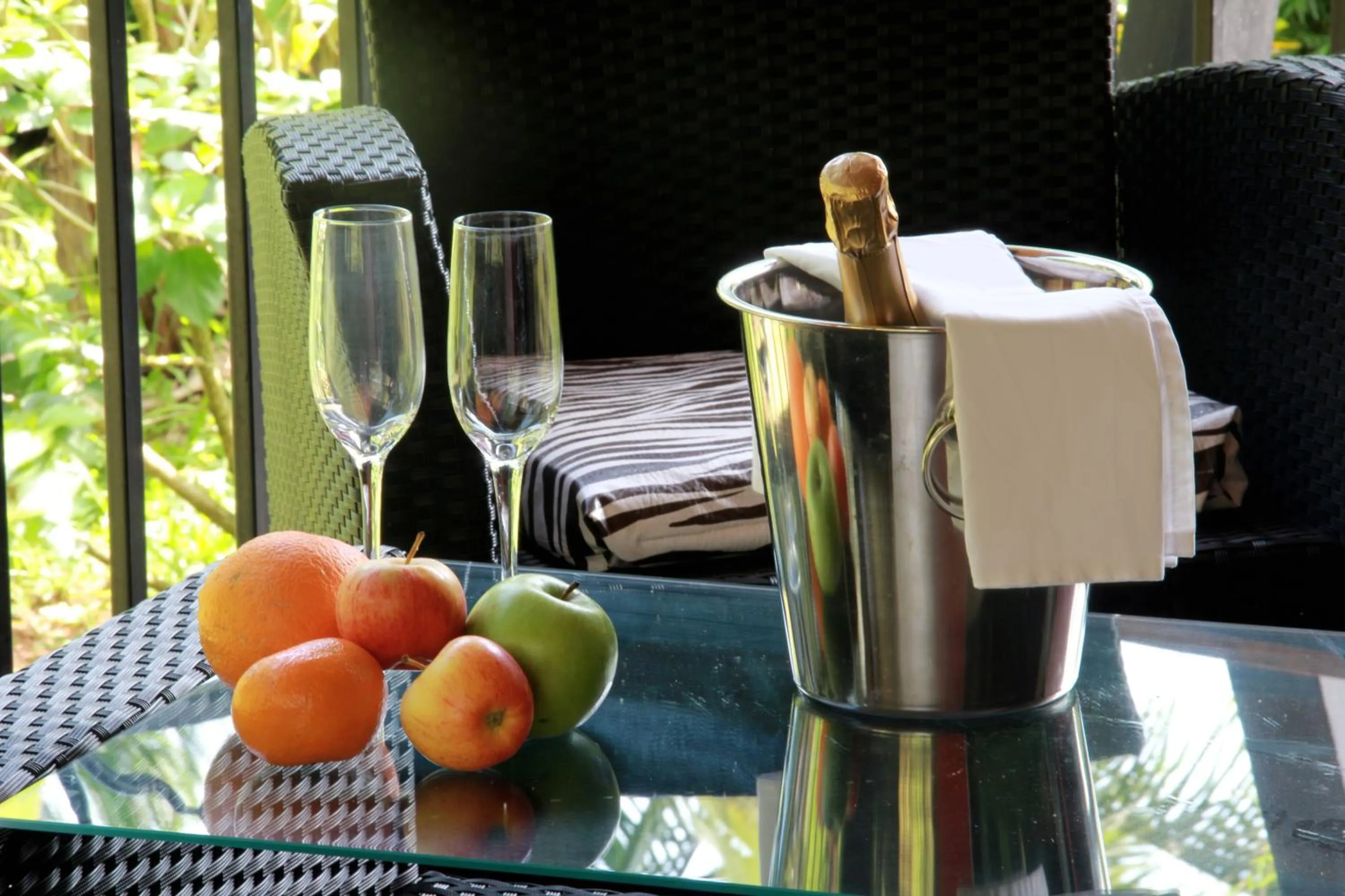 Food and drinks in Oasis de las Palmas