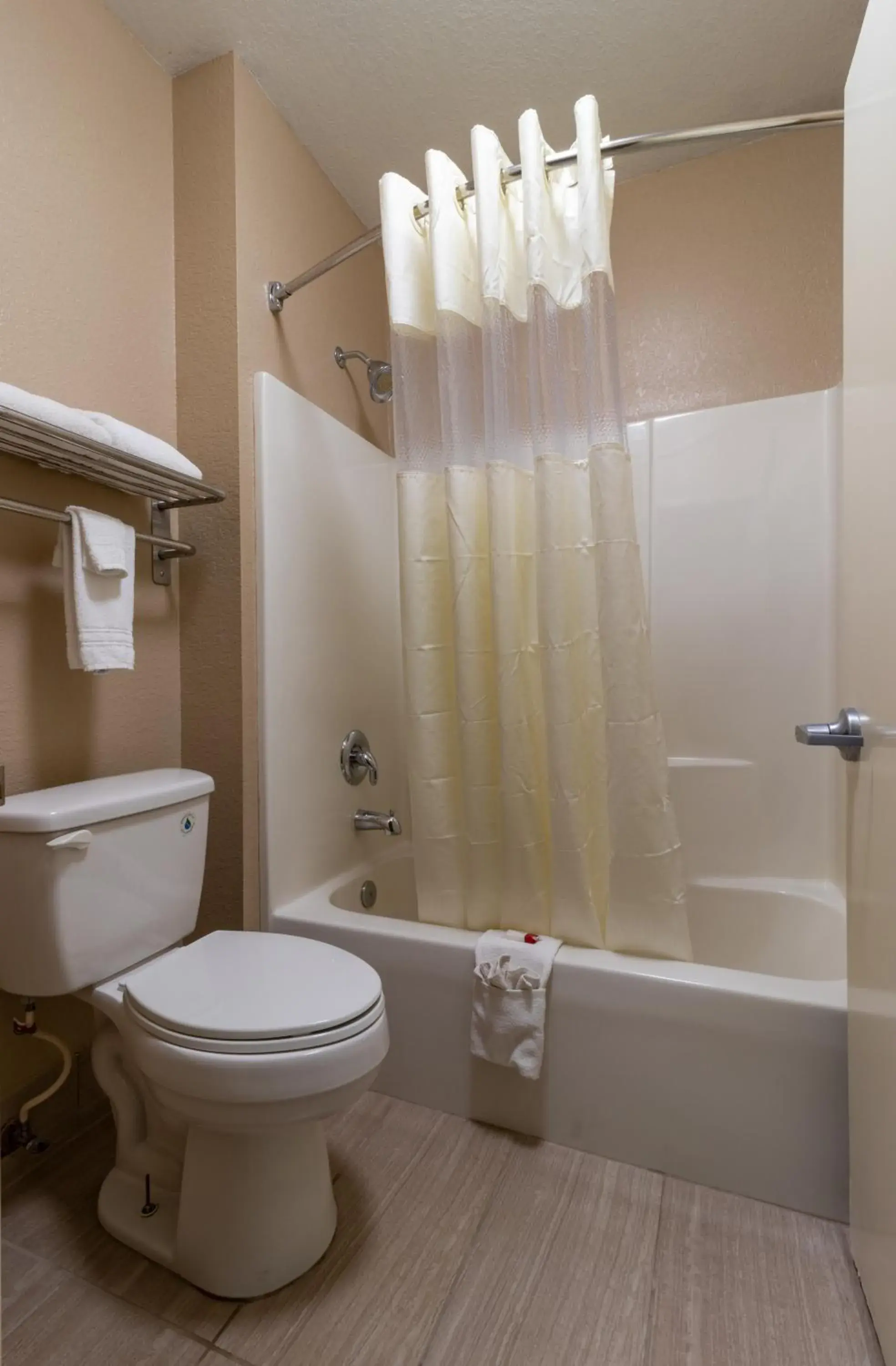 Baymont by Wyndham Crestview Baymont by Wyndham Crestview