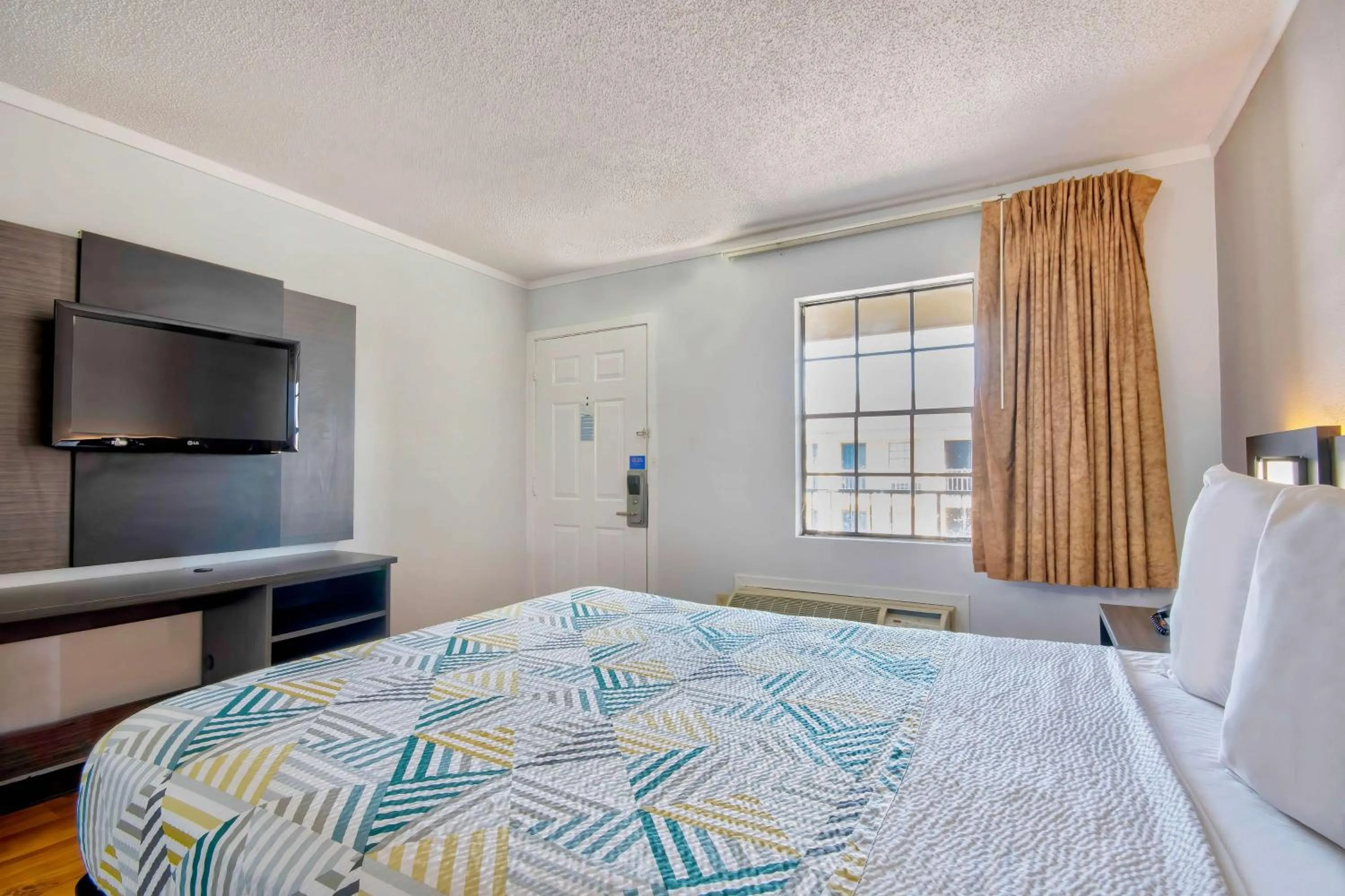 Bedroom, Bed in Motel 6 Bossier City, La