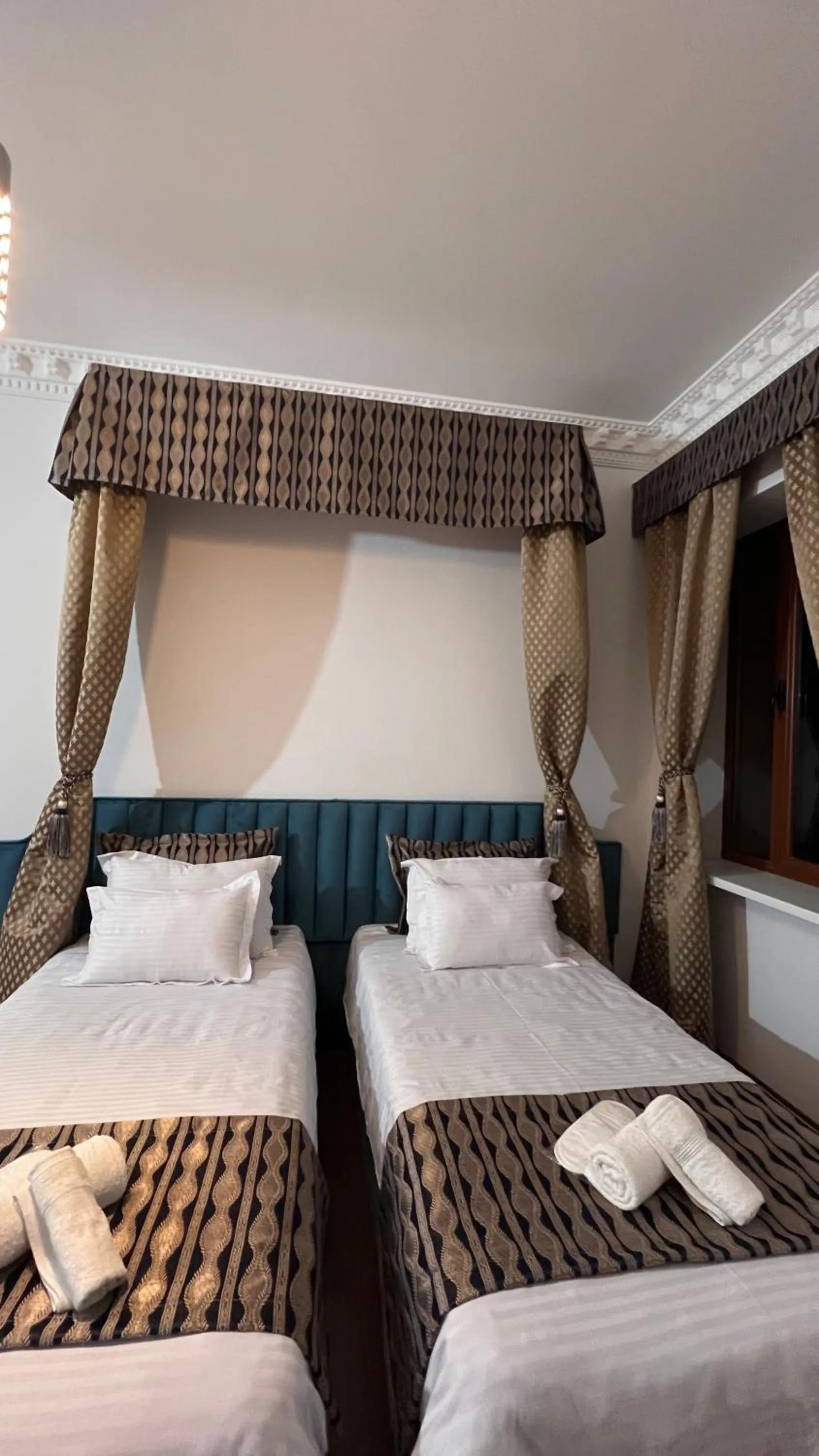 Bed in Otyak Plaza Hotel Airport Zvartnots EVN