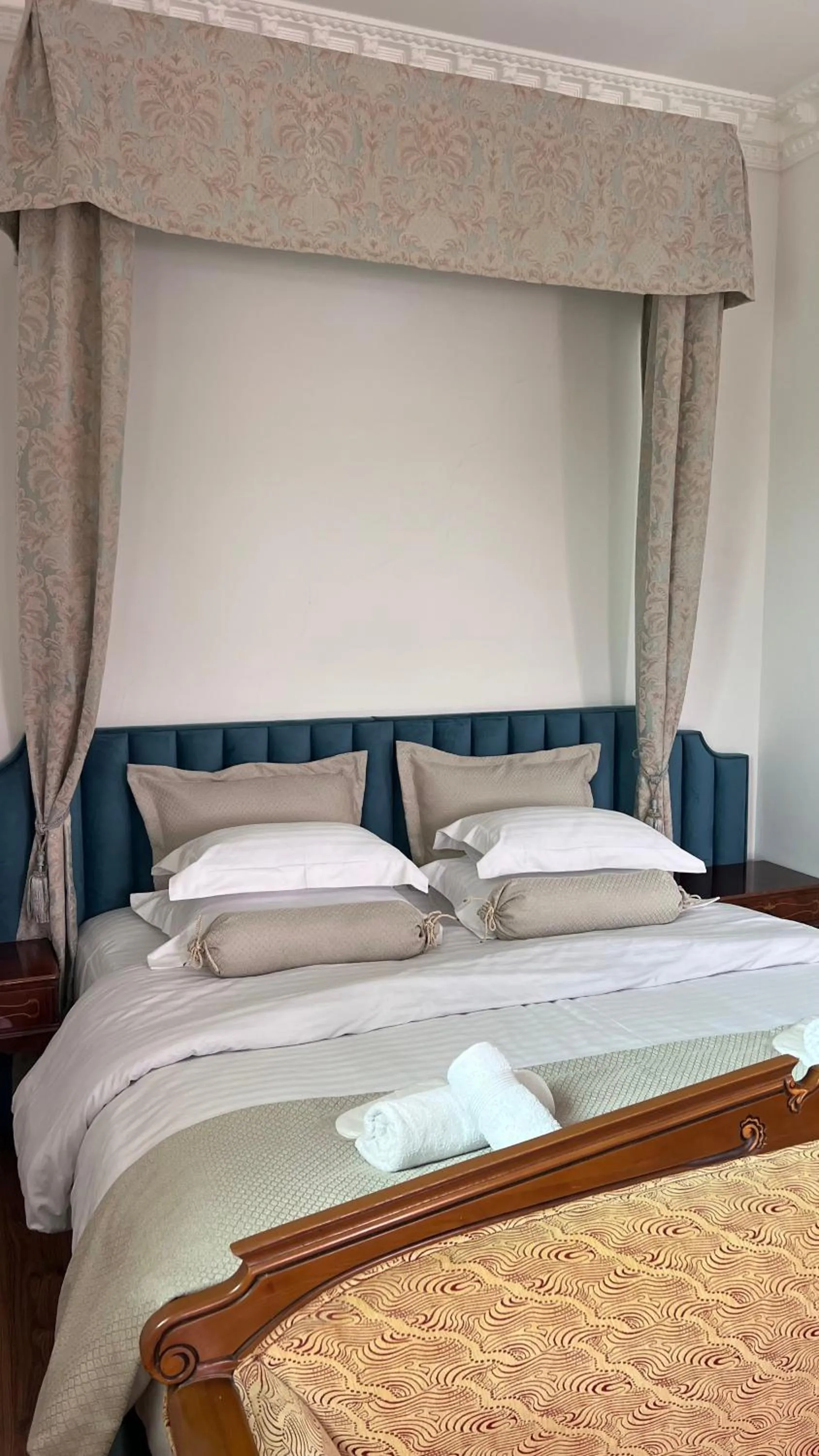 Bed in Otyak Plaza Hotel Airport Zvartnots EVN