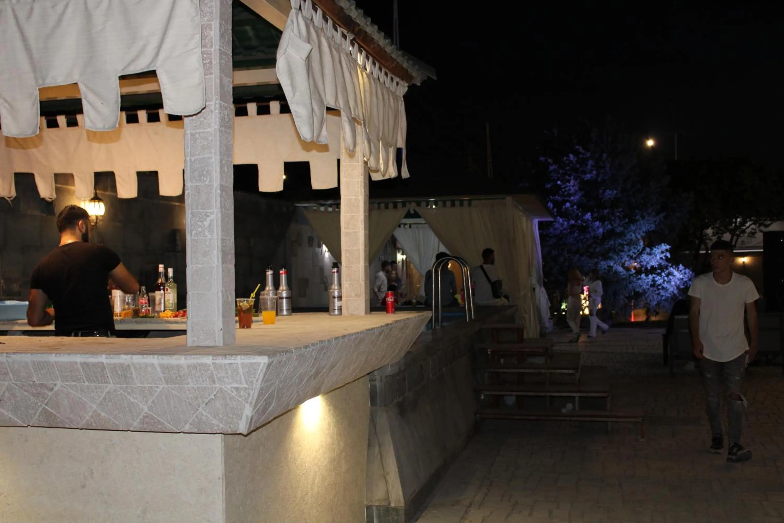 Otyak Plaza Hotel Airport Zvartnots EVN