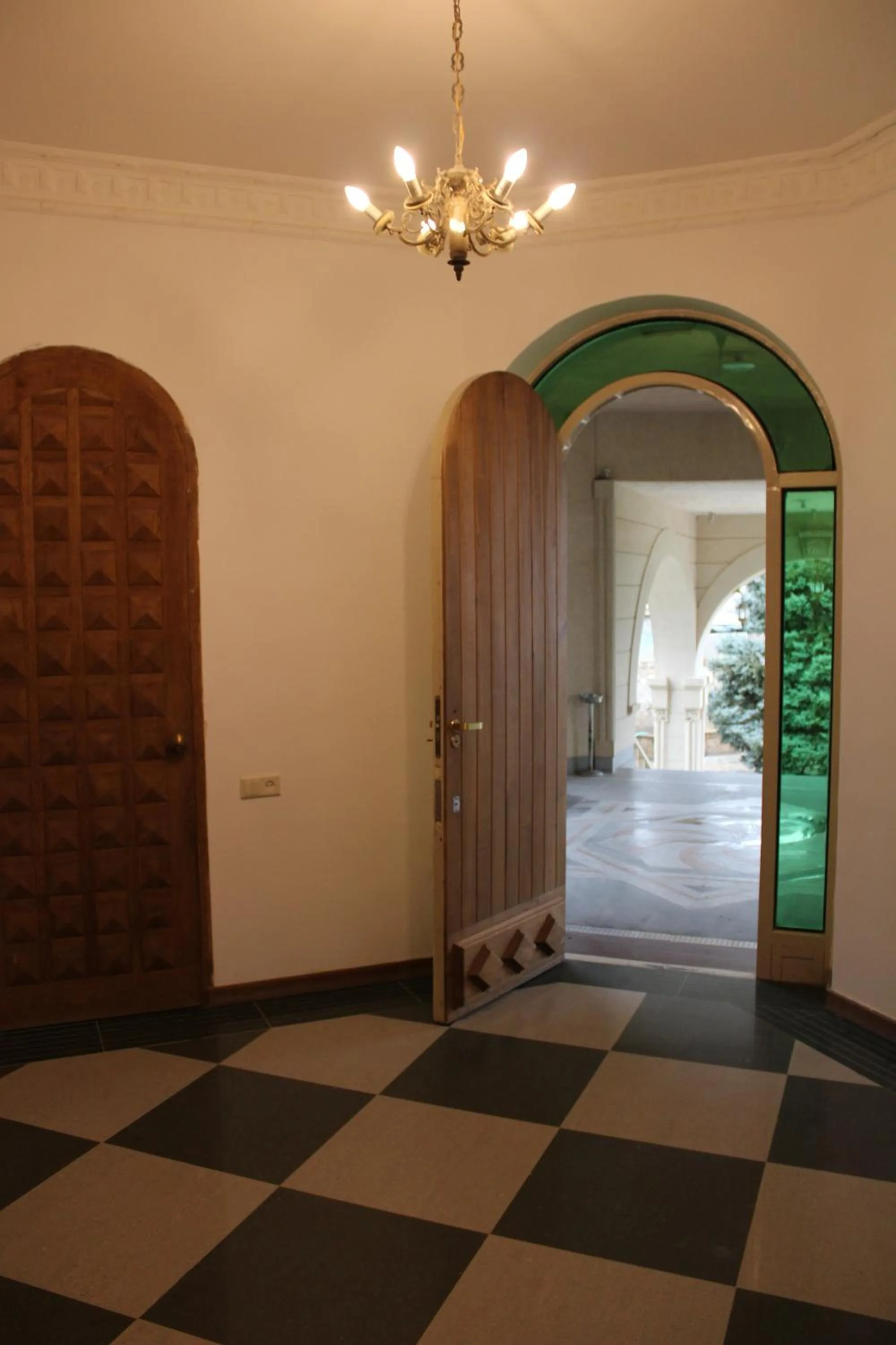 Otyak Plaza Hotel Airport Zvartnots EVN