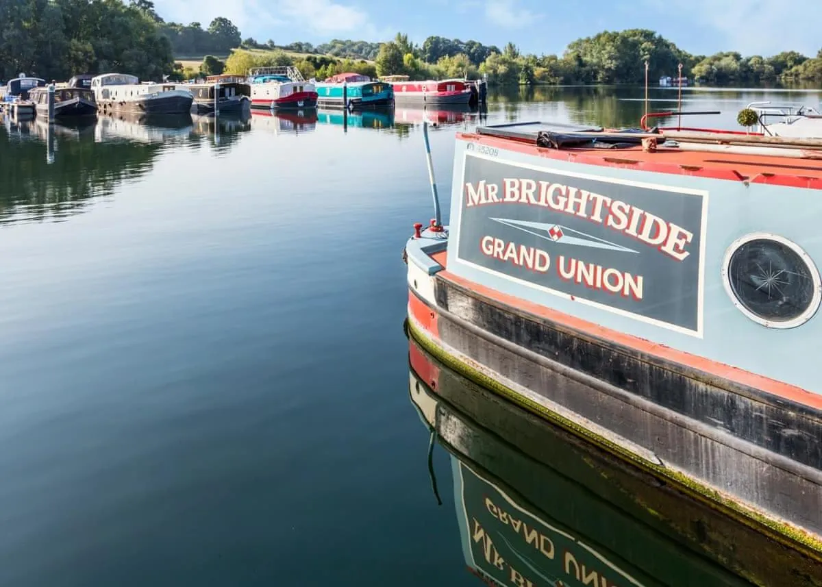 Property building in Roydon Marina Village