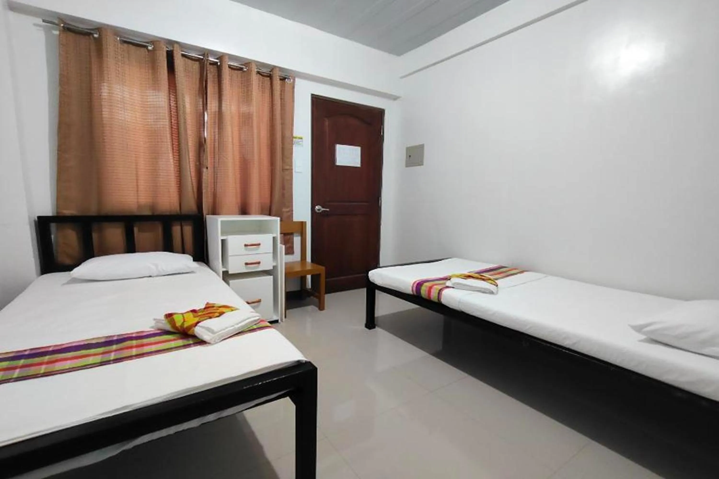 Bed in Benediktus Pilgerhaus Inn Vigan