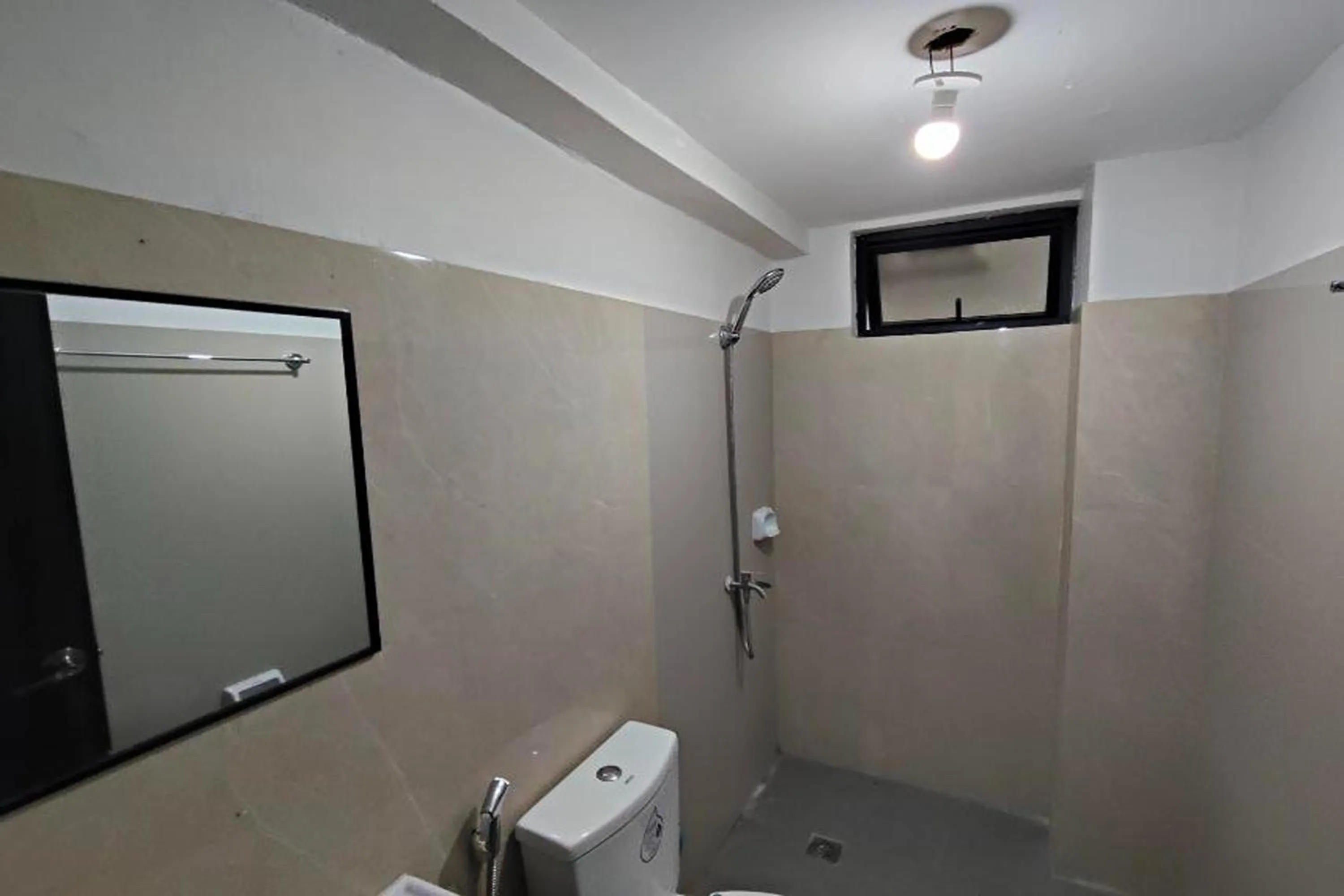 Shower in Benediktus Pilgerhaus Inn Vigan